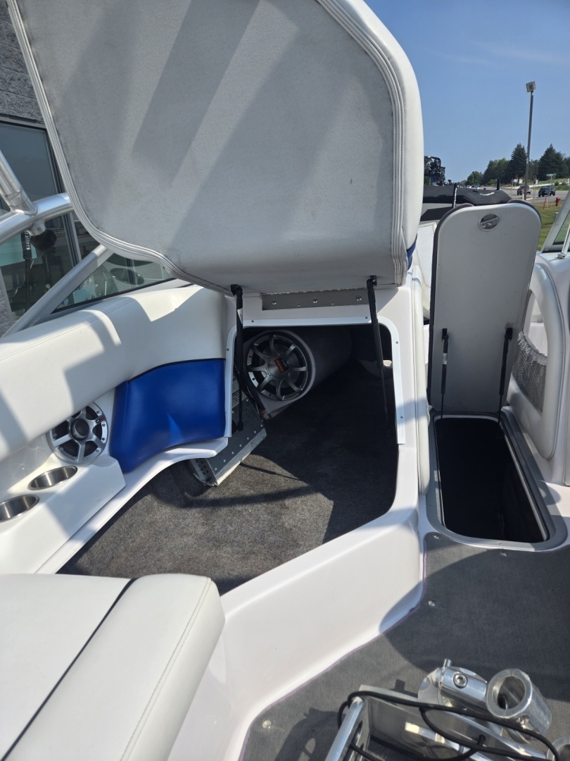 2008 Nautique Crossover 211 - Image 15