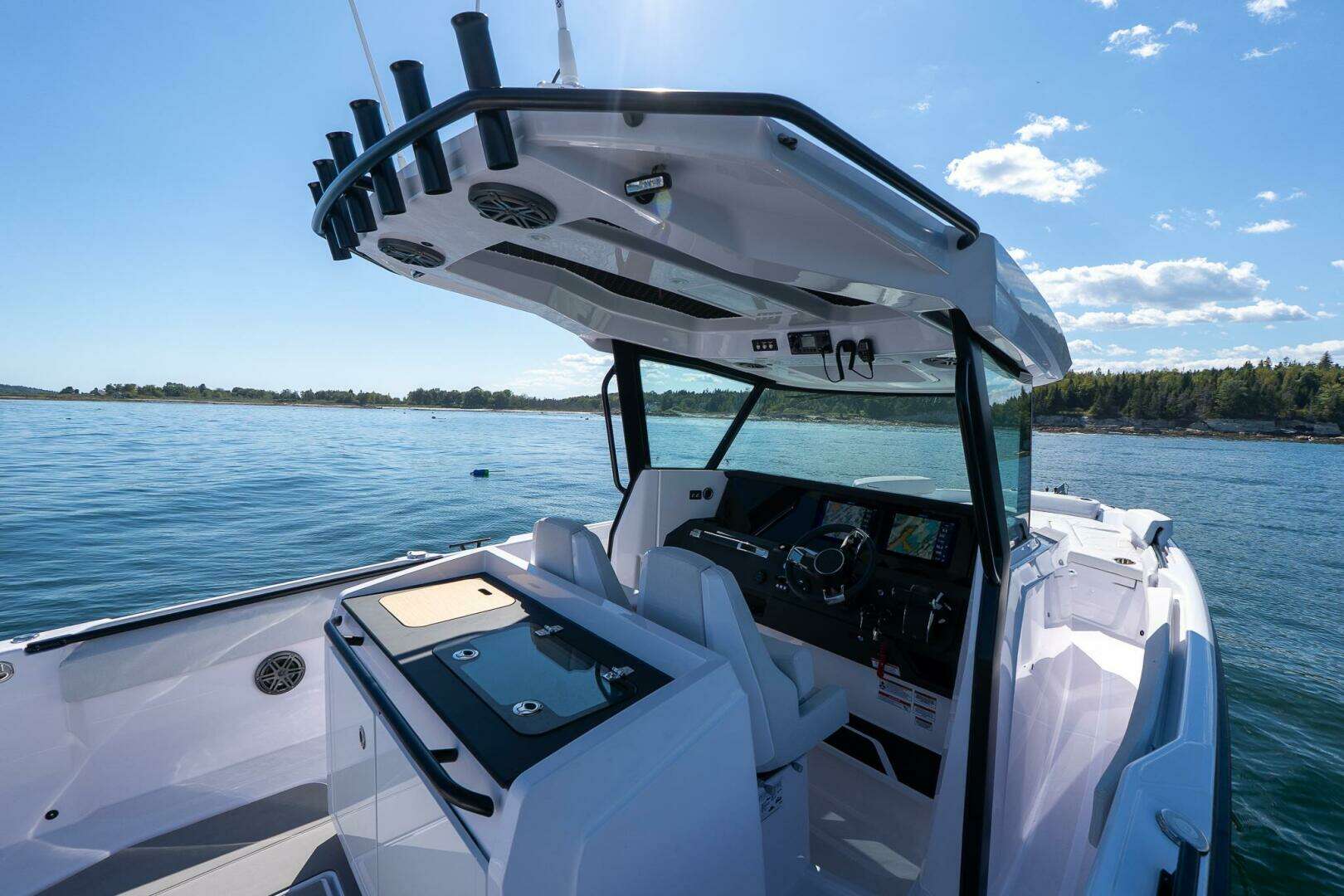 2025 Axopar CCX Center Console - Image 21