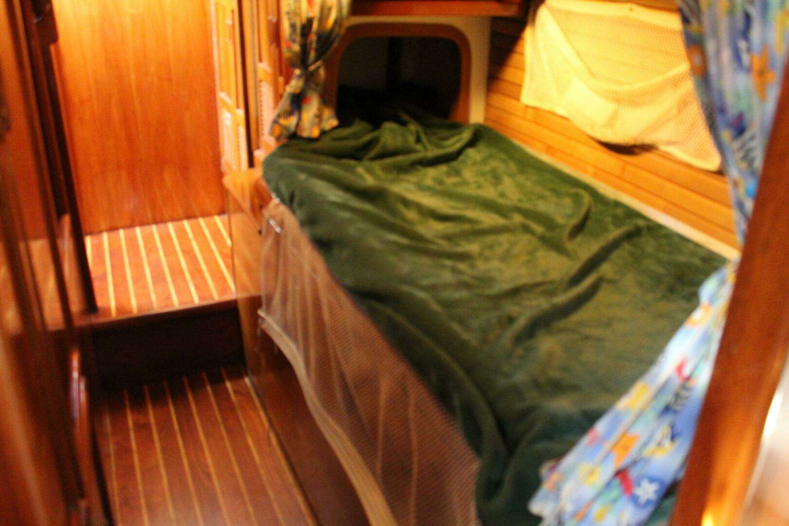 1979 Spencer 53 - Image 31