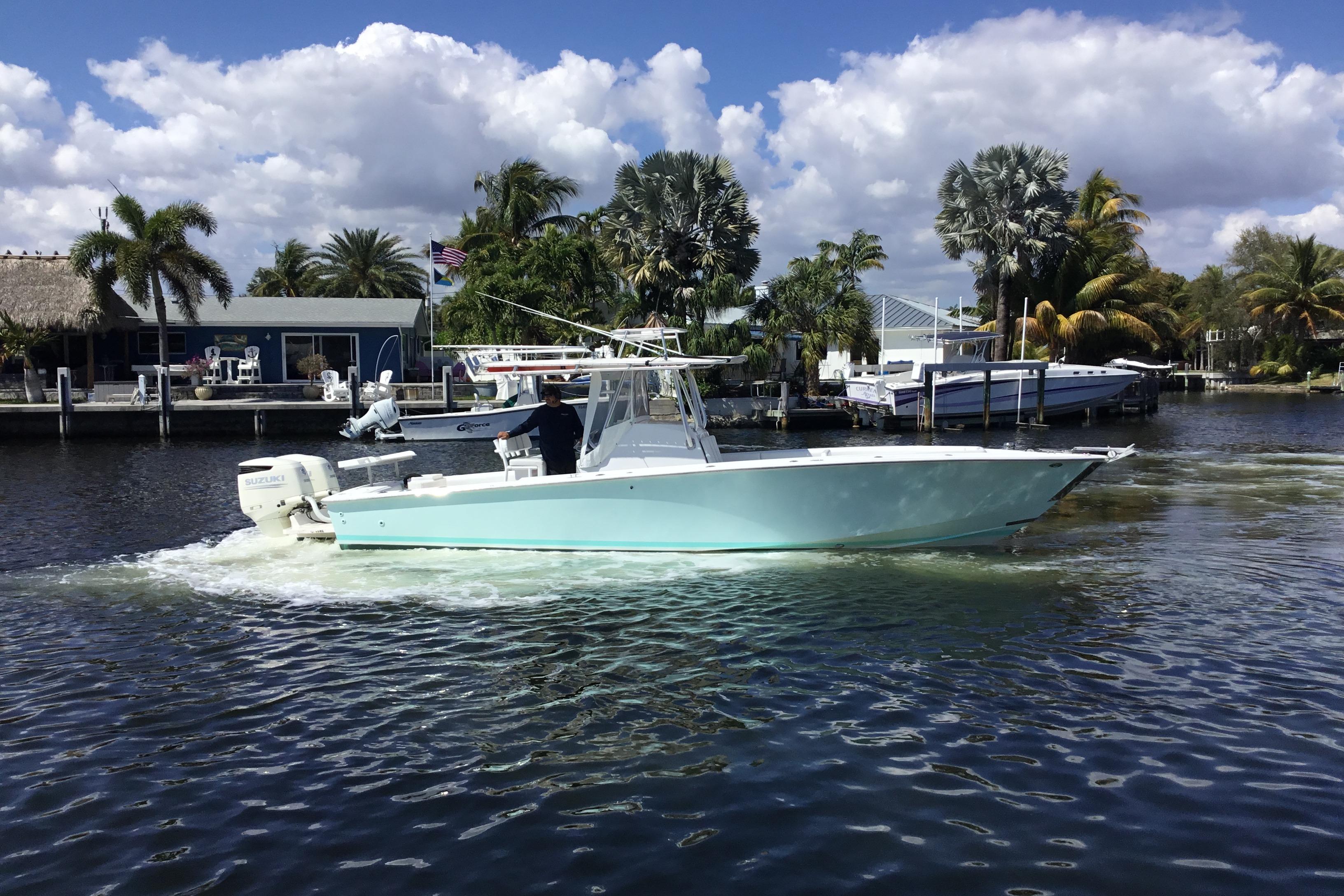2000 Jupiter 31 Center Console