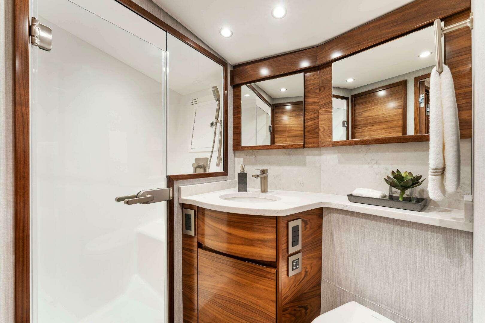 2026 Viking 50 Convertible - Image 26