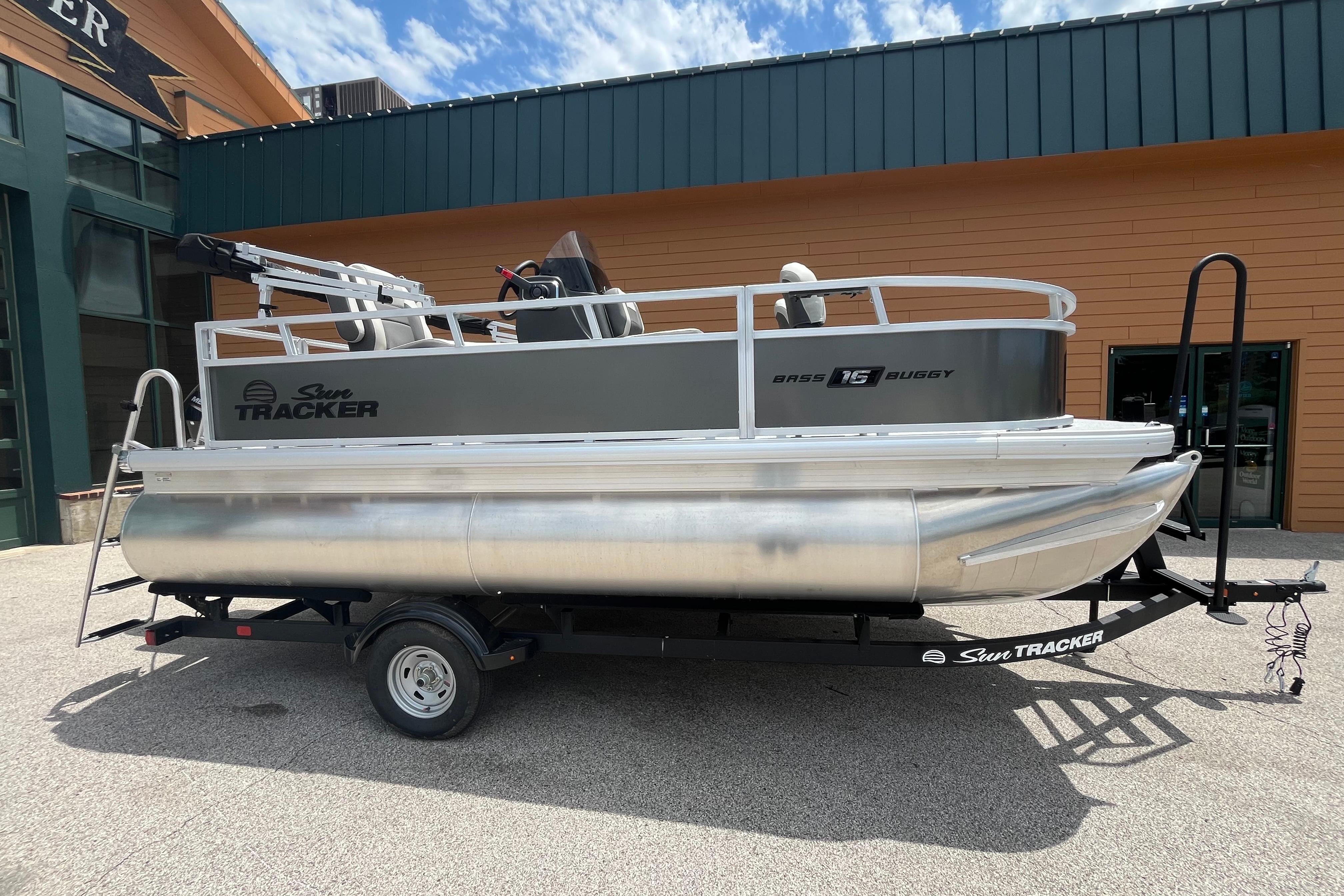 2026 Sun Tracker Bass Buggy 16 XL Select