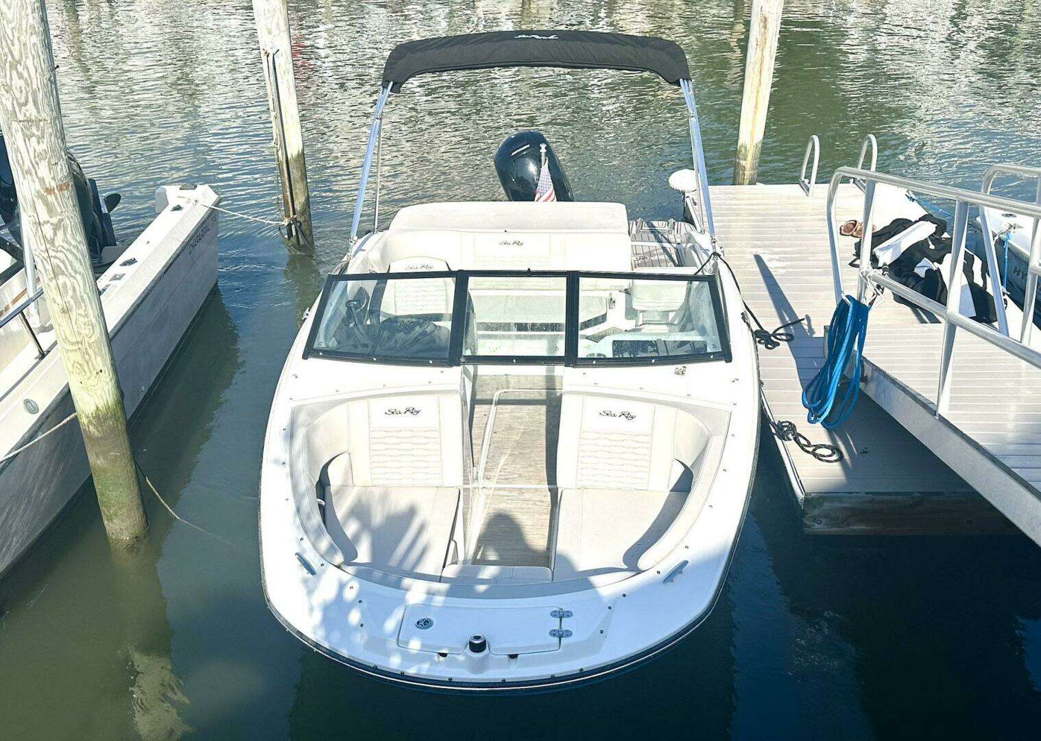 2023 Sea Ray 190 OB SPX - Image 10