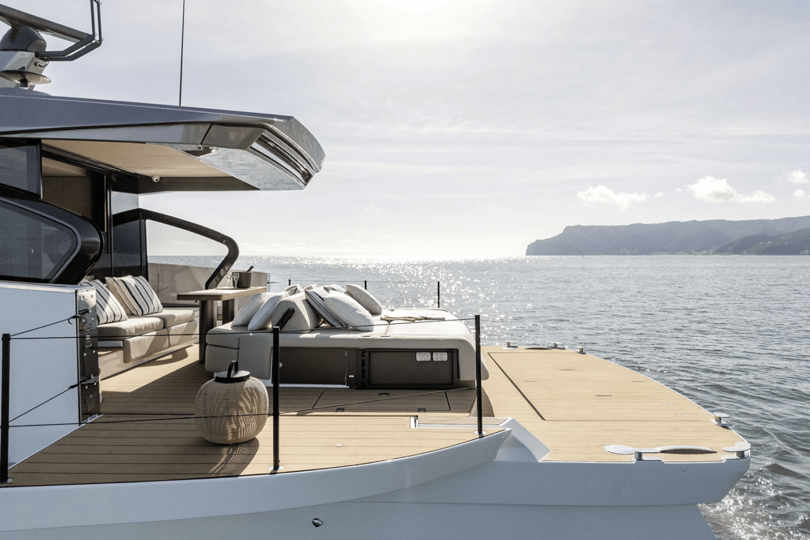 2025 Azimut Seadeck 6 - Image 65