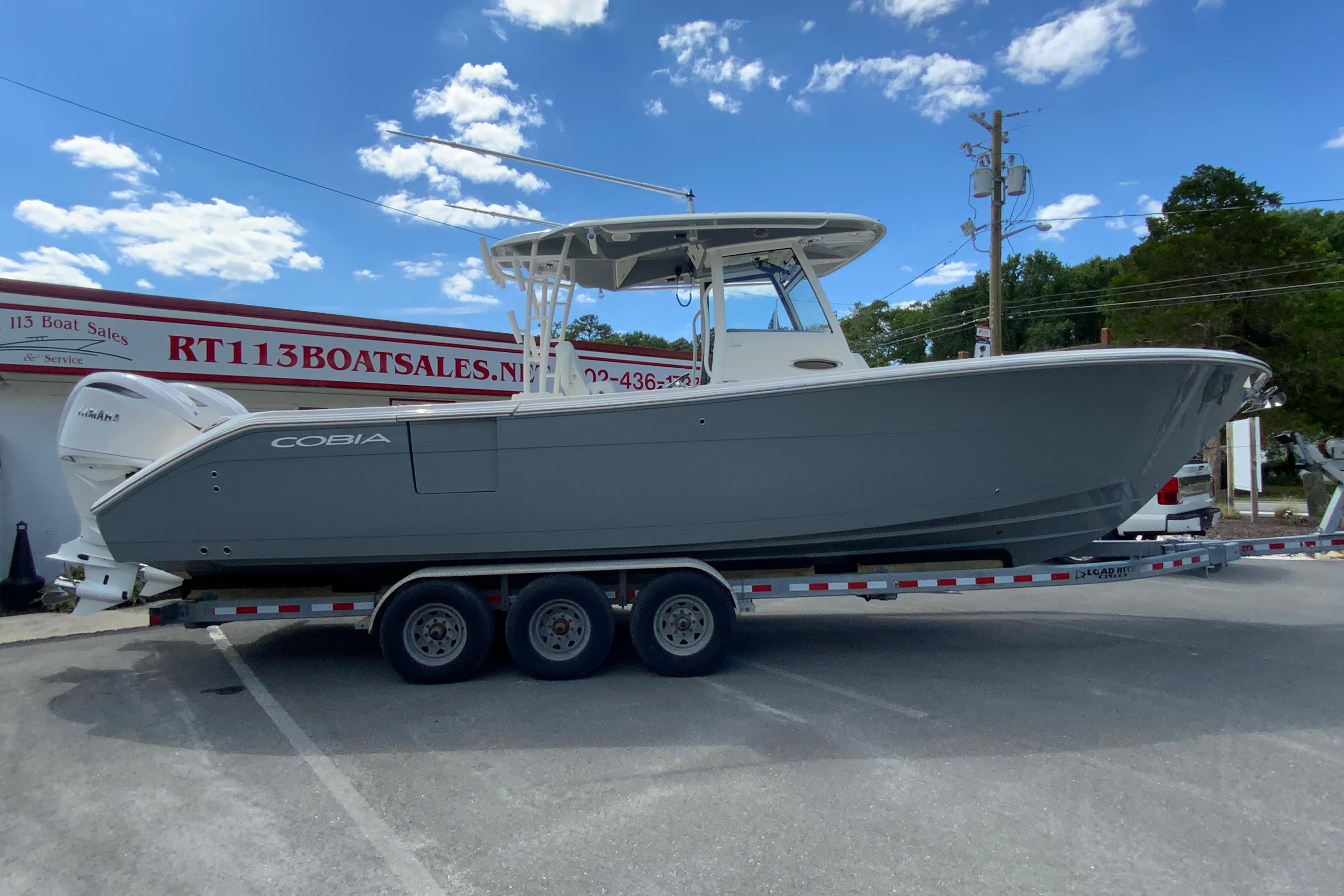 2027 Cobia 320 Center Console