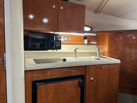 2005 Cruisers Yachts 280 CXI - 10