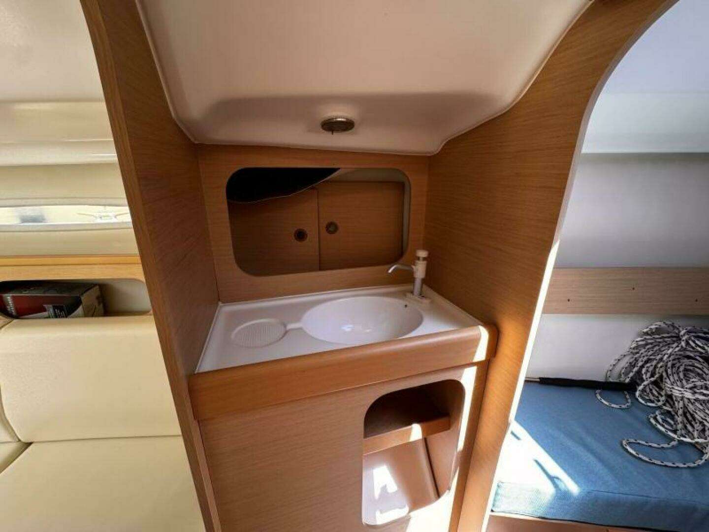 2014 Beneteau First 25S - Image 14