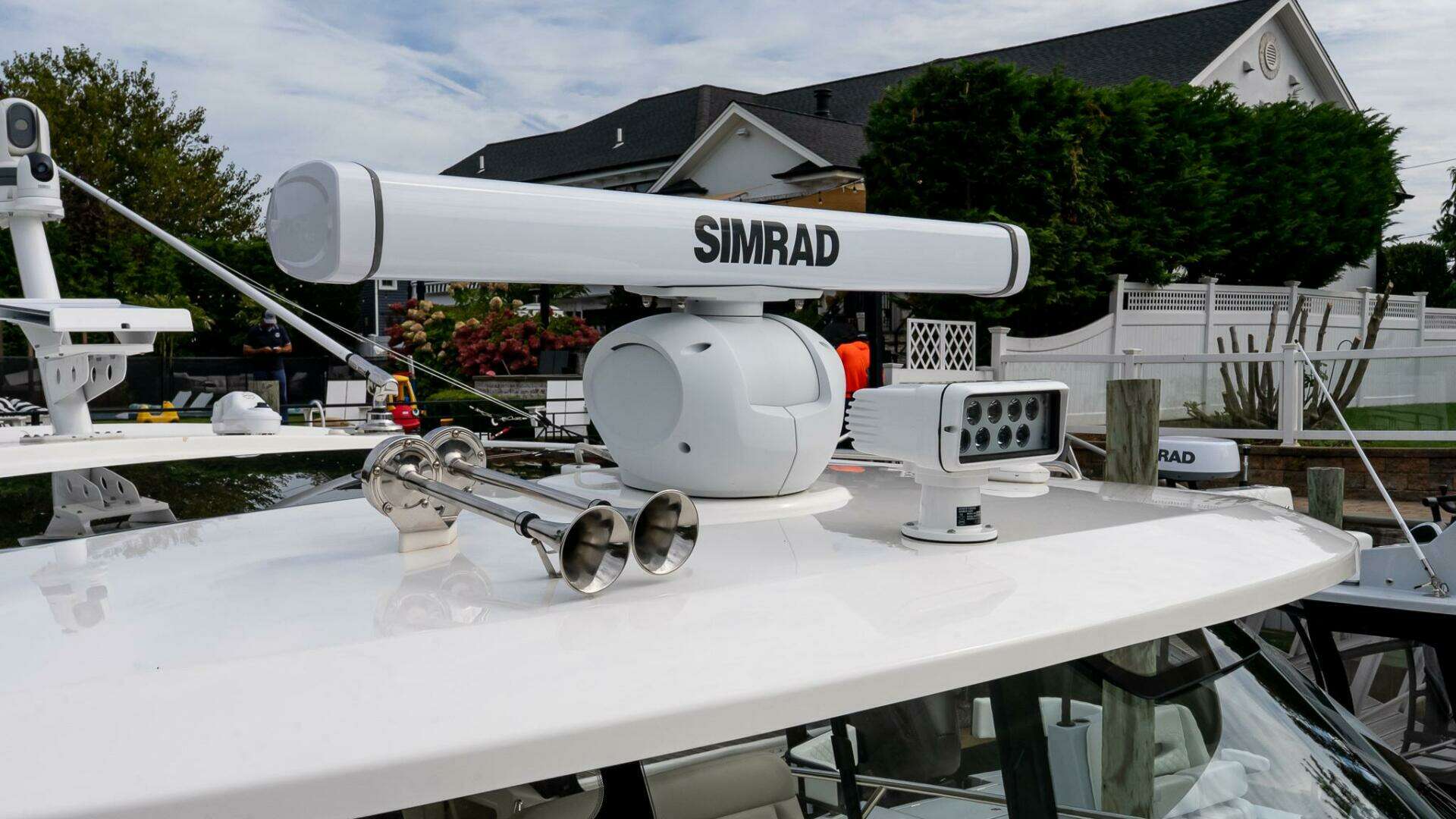 2024 Boston Whaler 405 Conquest - Image 62