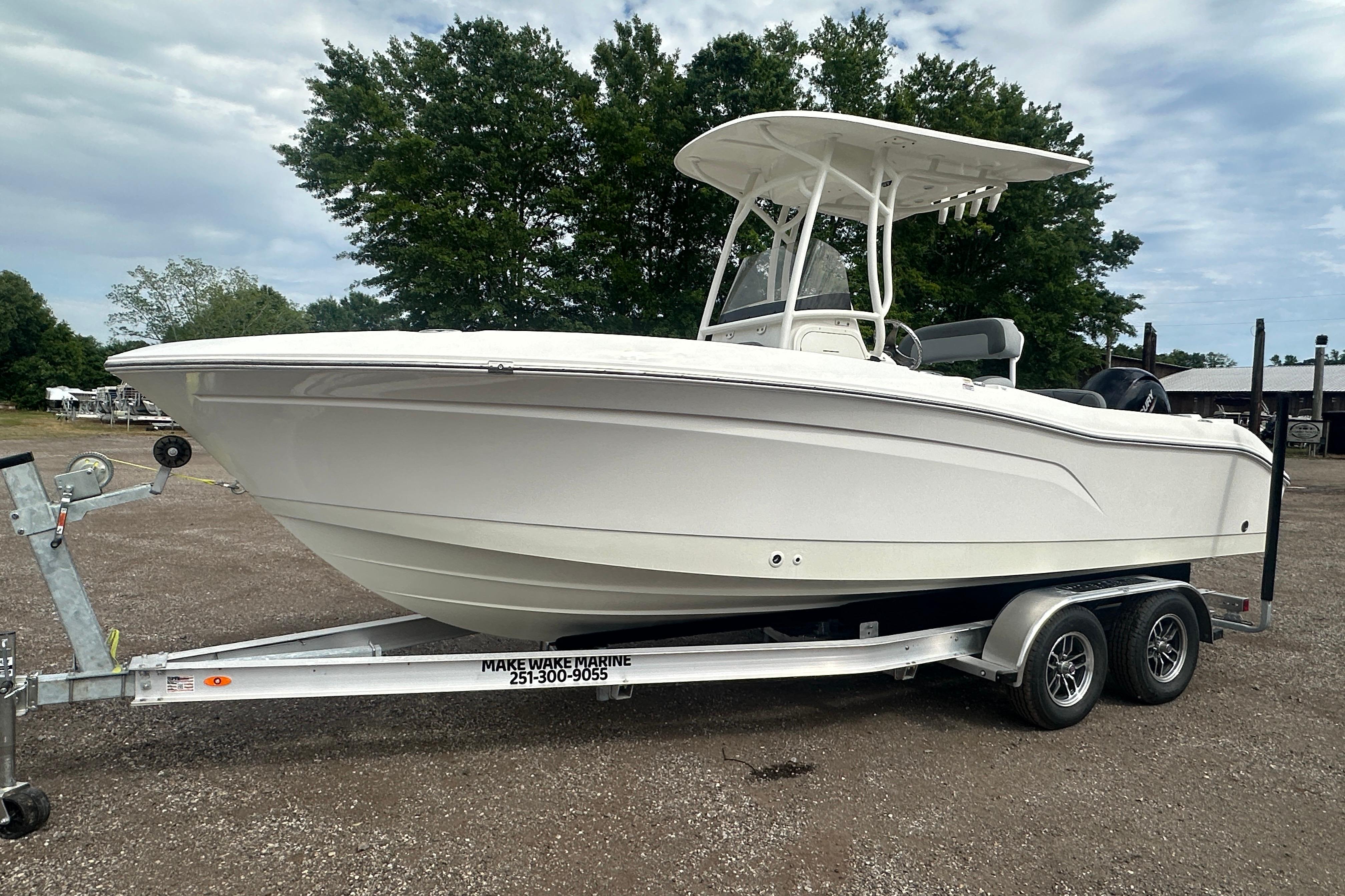 2023 NauticStar 222L Offshore