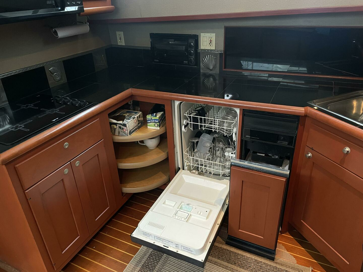 1965 Hatteras Motor Yacht - Image 24
