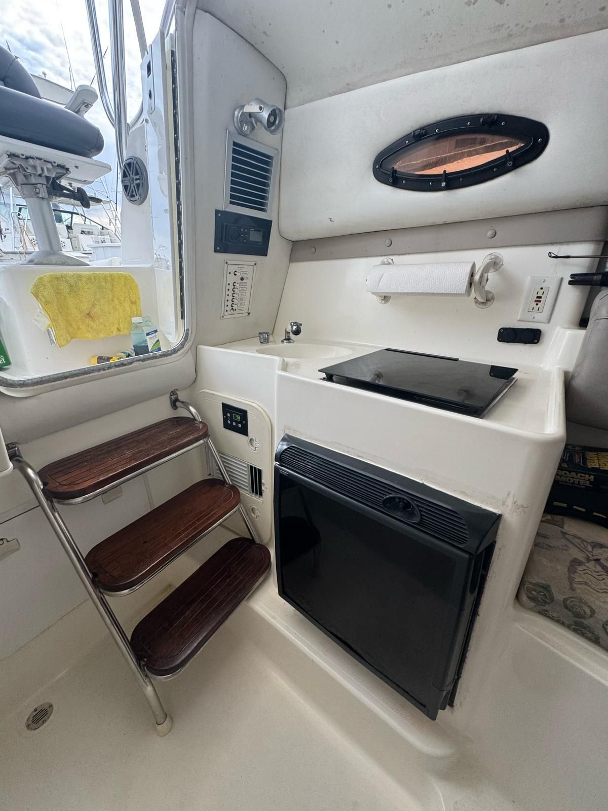2004 Century 2600 - 21