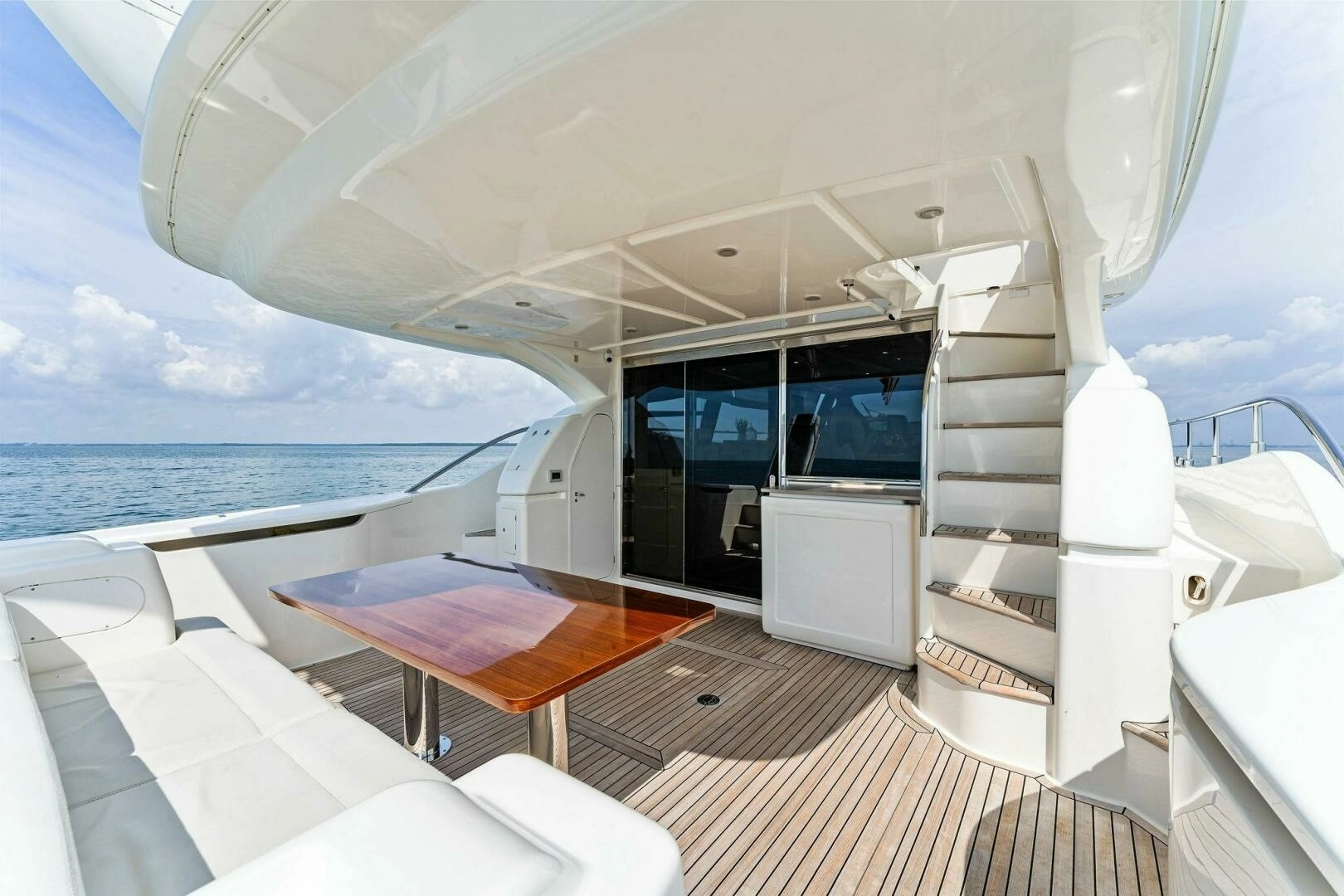 2013 Ferretti Yachts 620 - Image 42