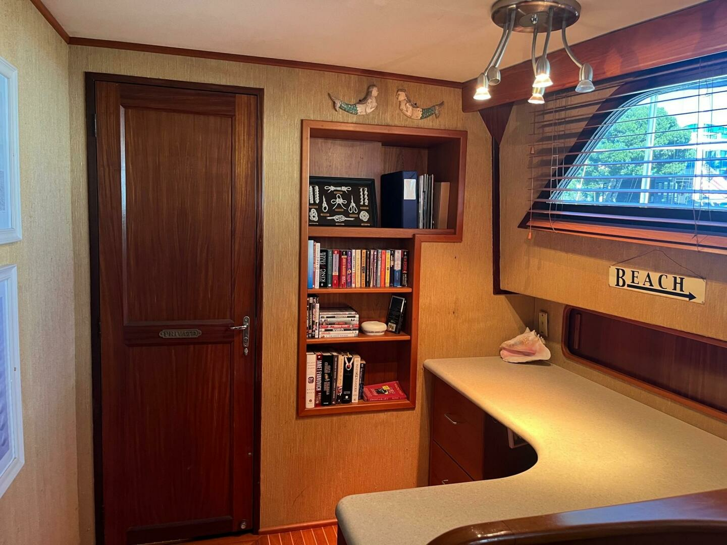 1986 Hatteras 70' Cockpit Motor Yacht - Image 57