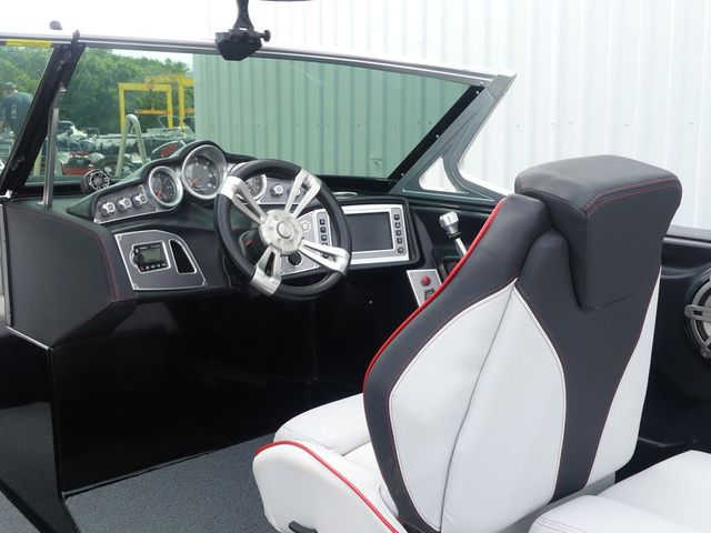 2017 MasterCraft X23 CUSTOM - 21