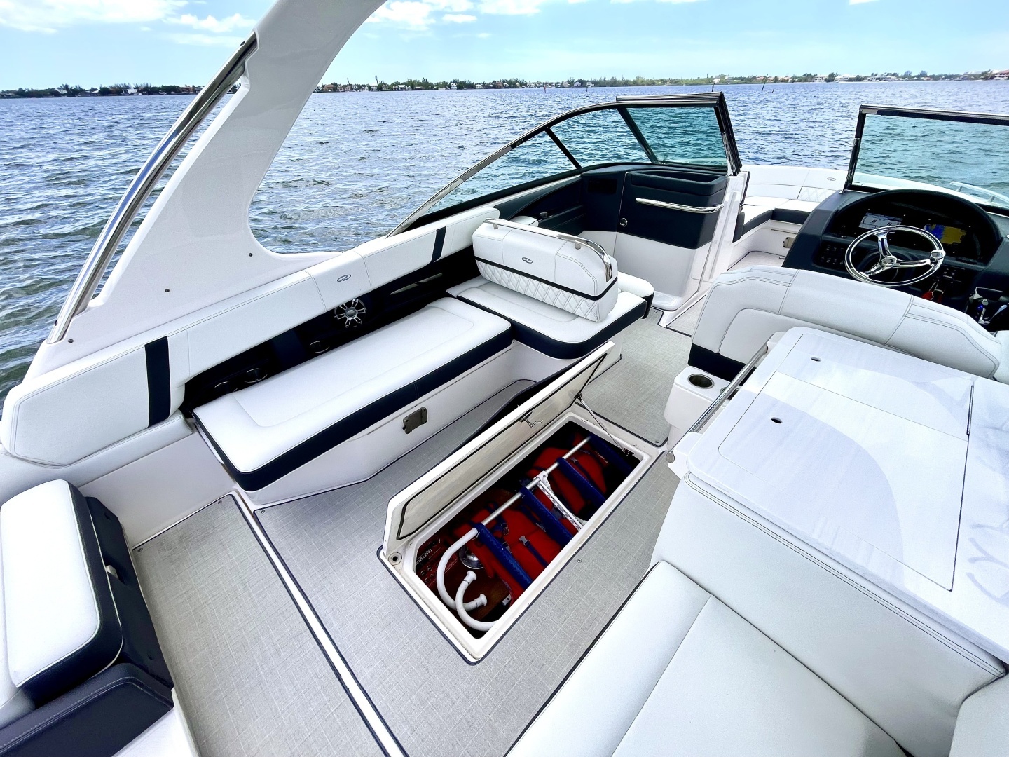 2023 Regal 29 OBX - Image 28