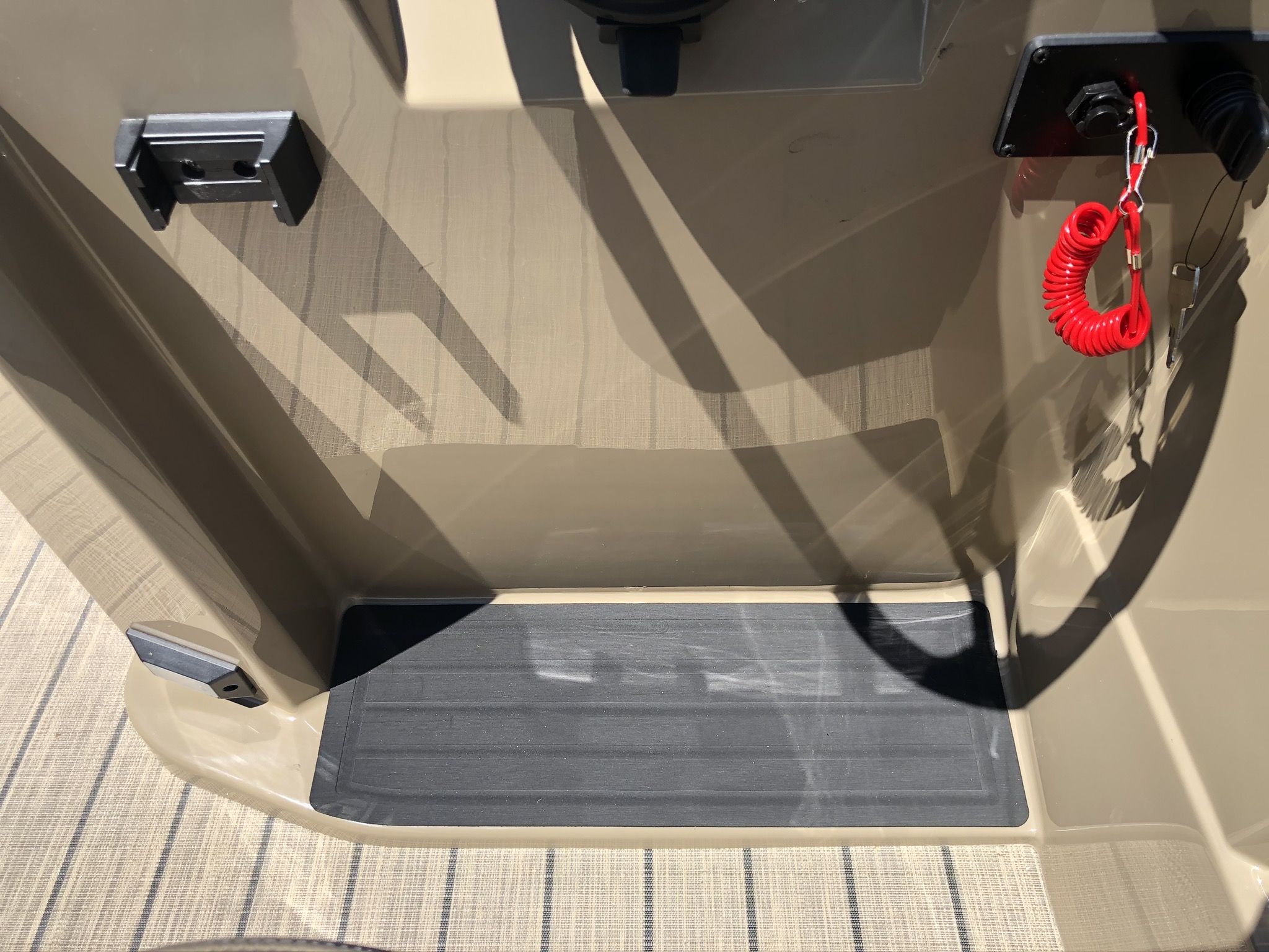 2026 Sylvan Mirage 8520 Cruise - 27
