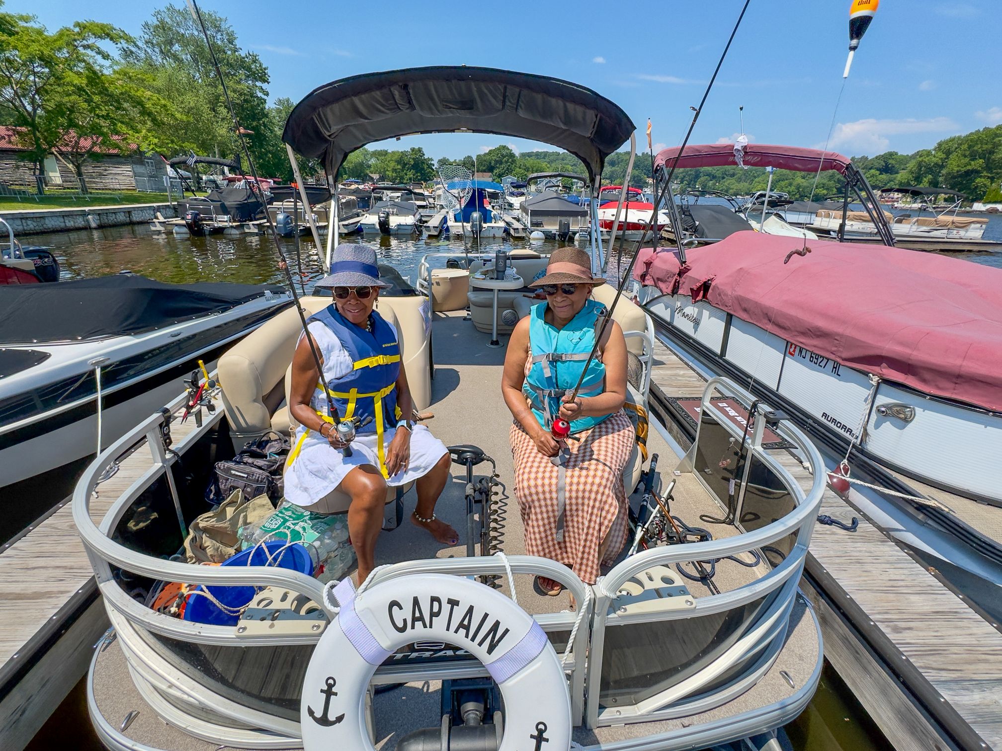 2017 Sun Tracker Fishin' Barge 20 DLX - 4