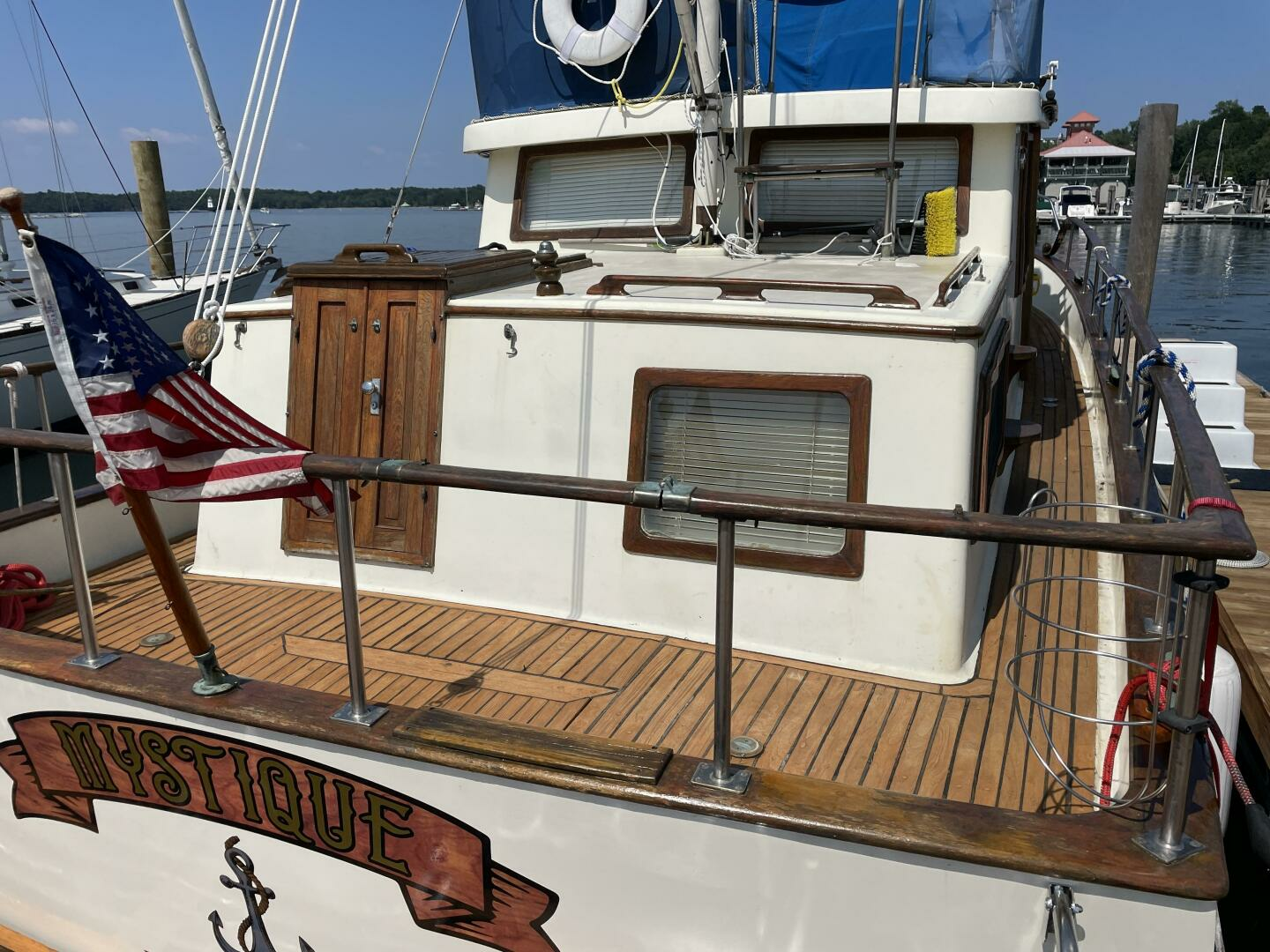 1977 Marine Trader — - Image 6