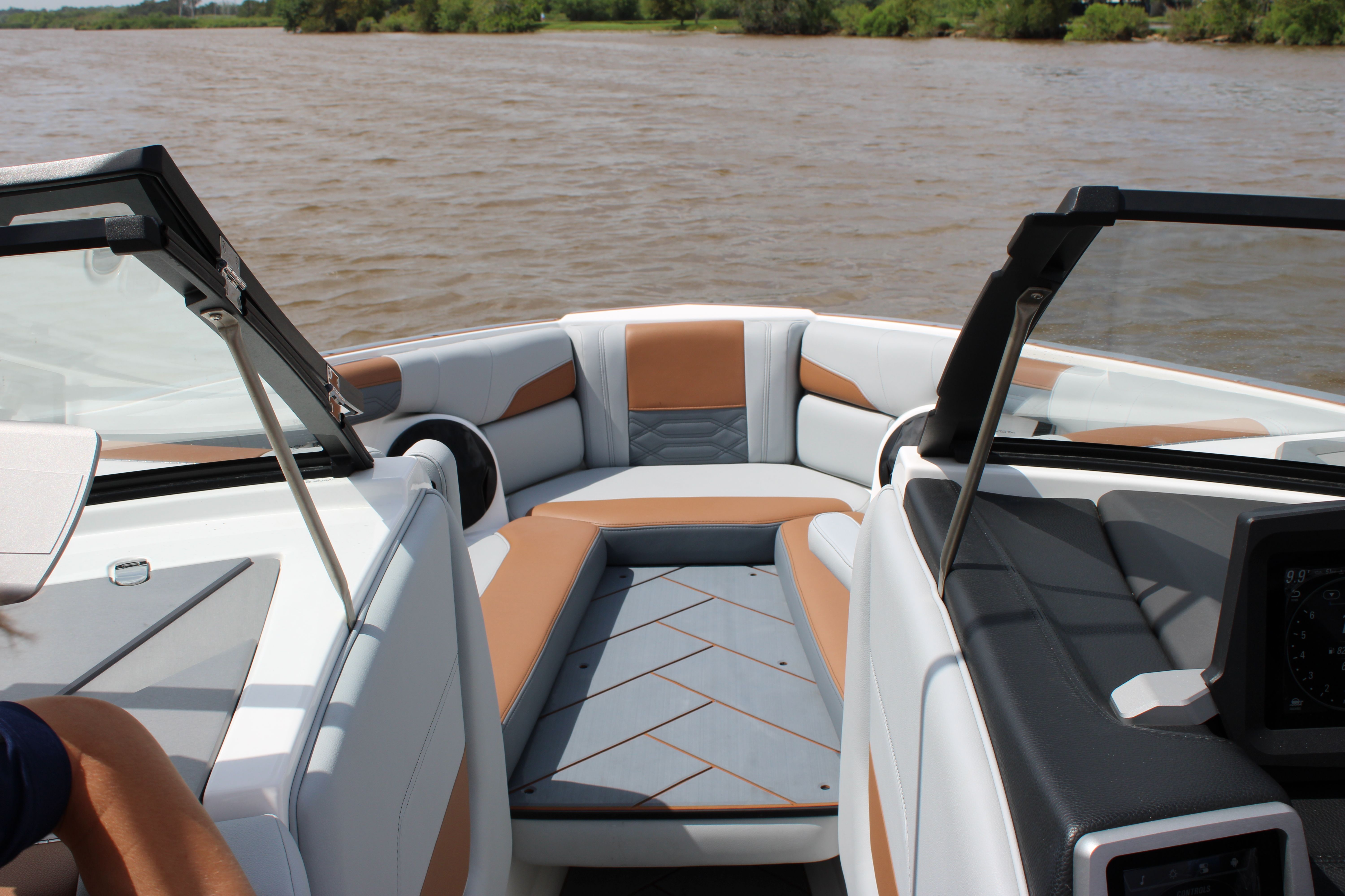 2024 Malibu 26LSV - 55