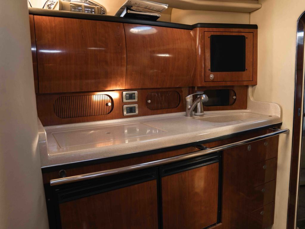2004 Sea Ray 360 Sundancer - 23