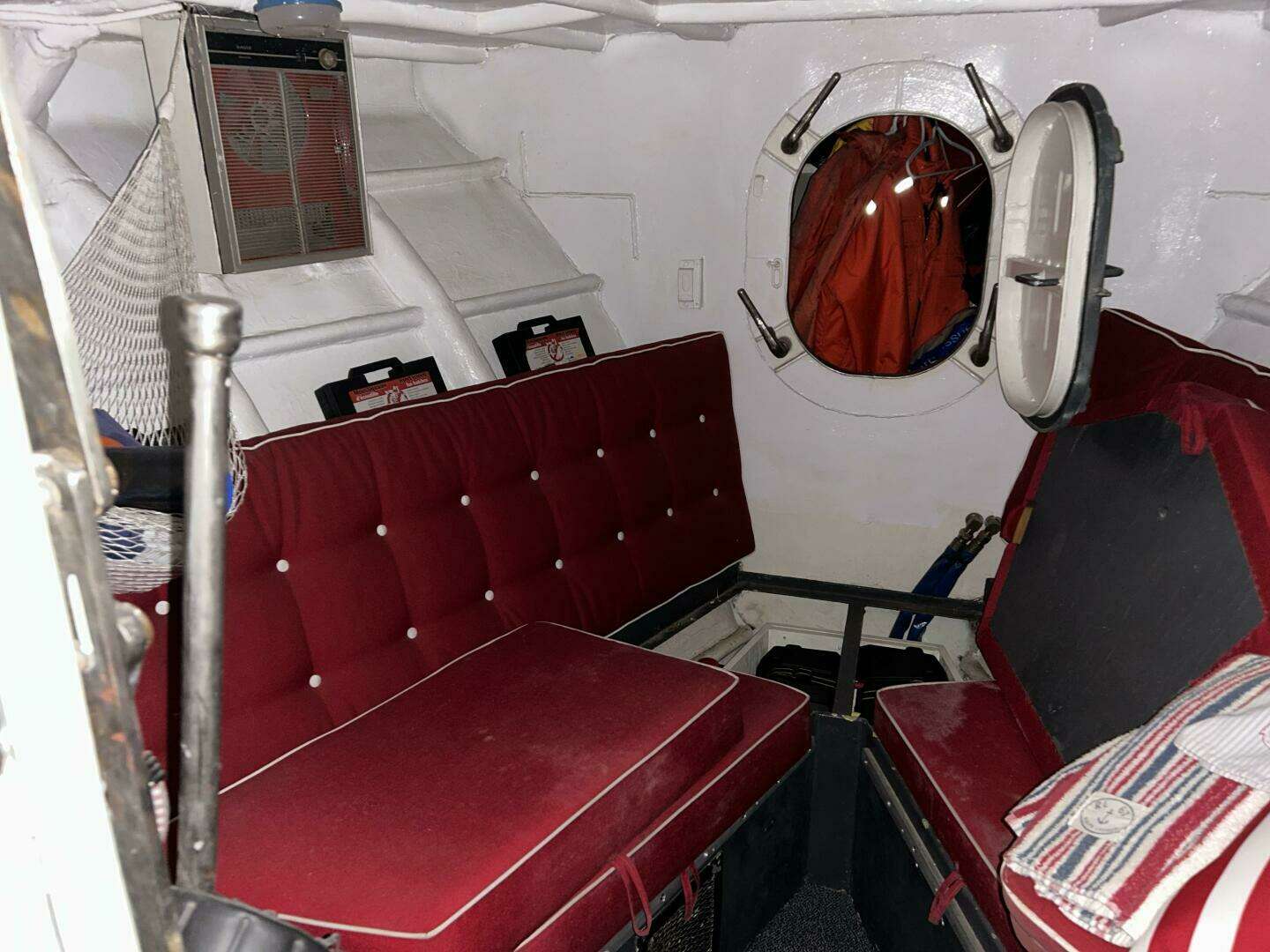 1963 Custom Motor Life Boat - Image 9