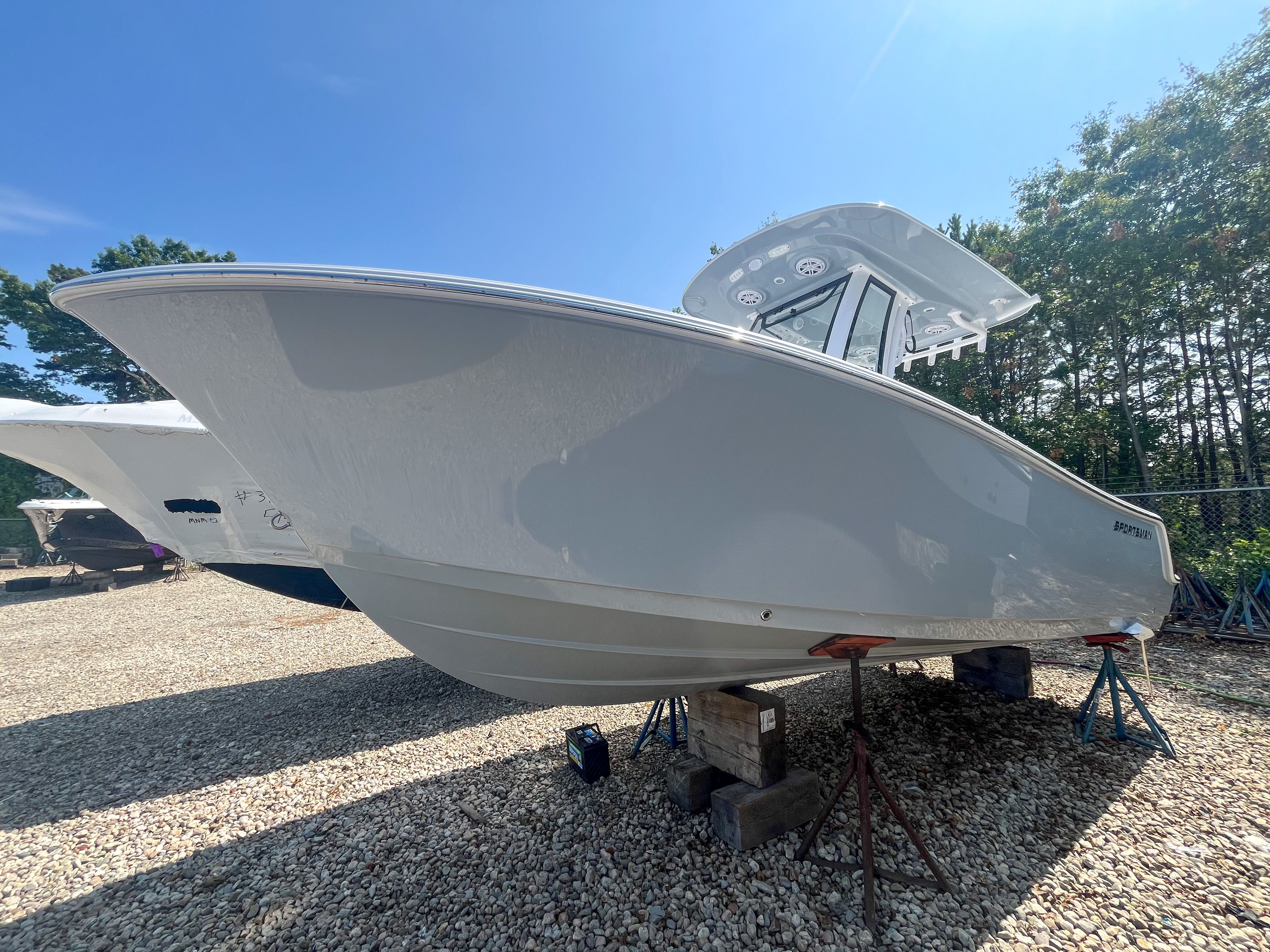 2025 Sportsman Open 212 Center Console