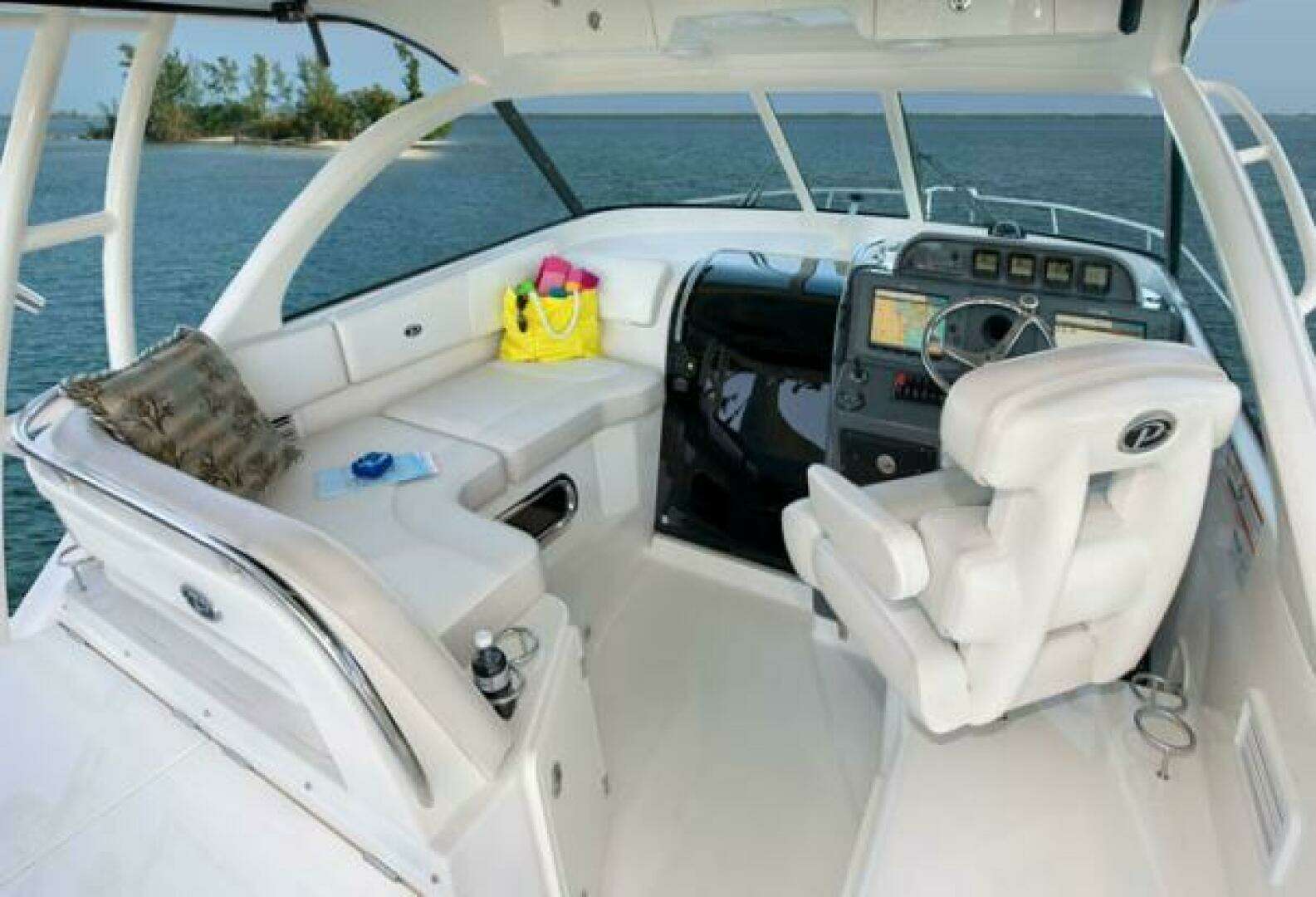 2012 Pursuit OS 345 Offshore - Image 13