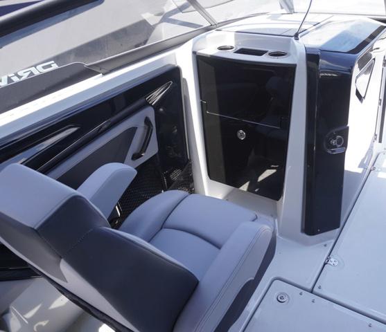 2025 Yamaha Boats 255XD - 12