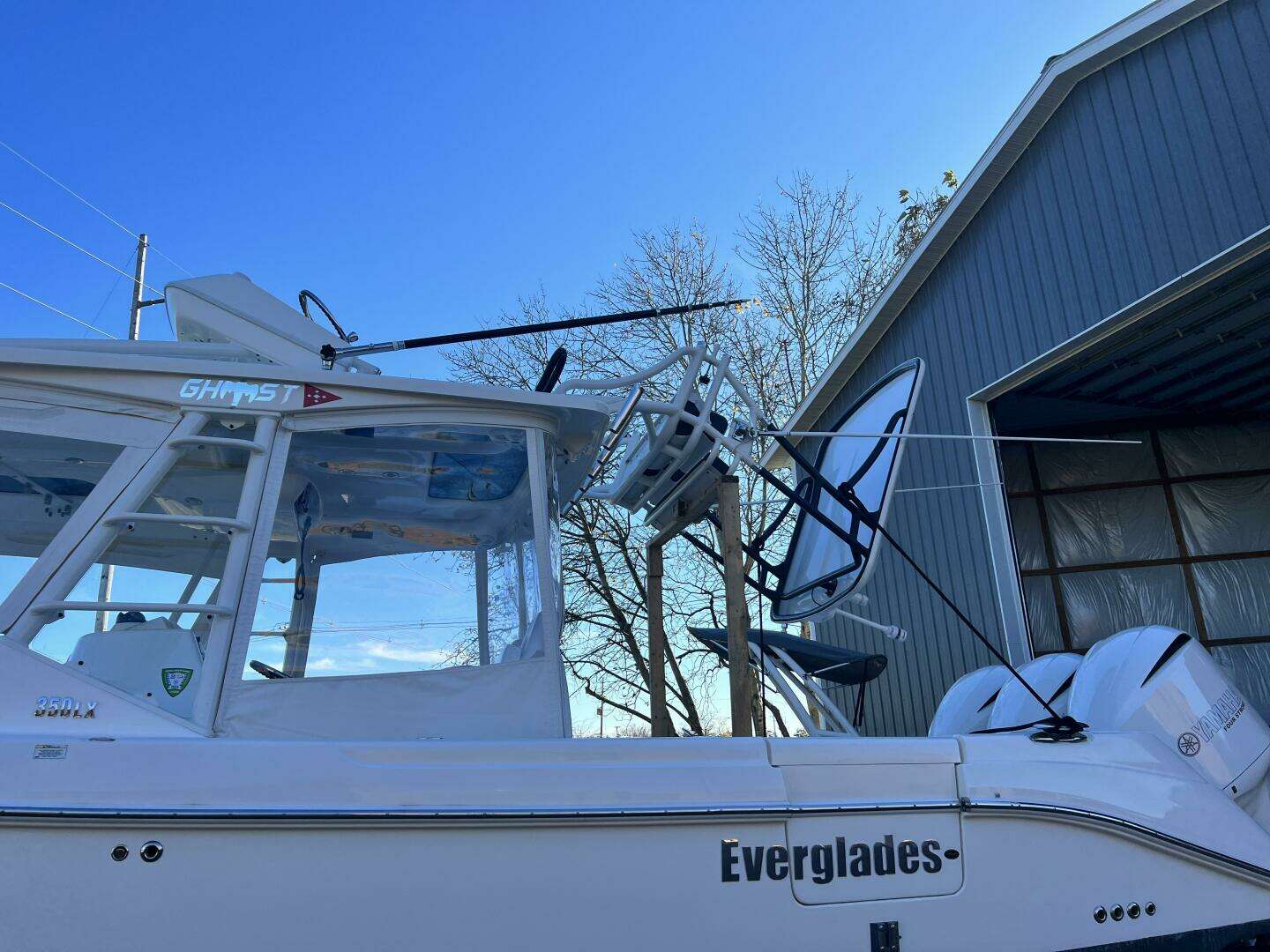 2012 Everglades 350 LX - Image 83