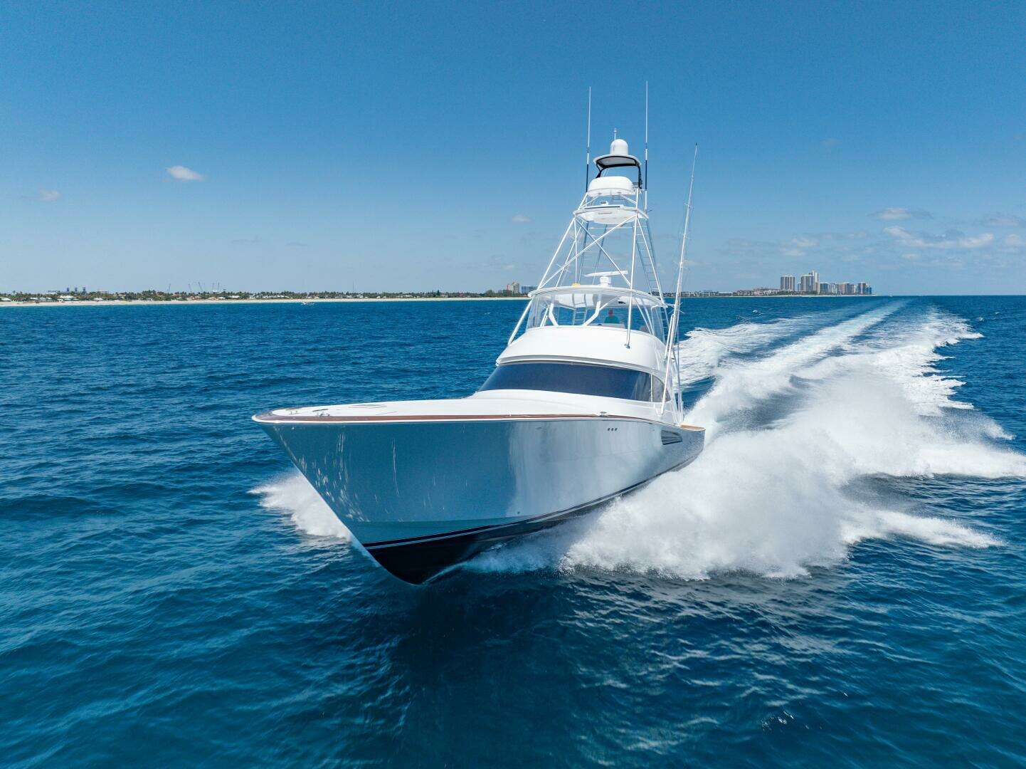 2026 Viking 74 Convertible - Image 7