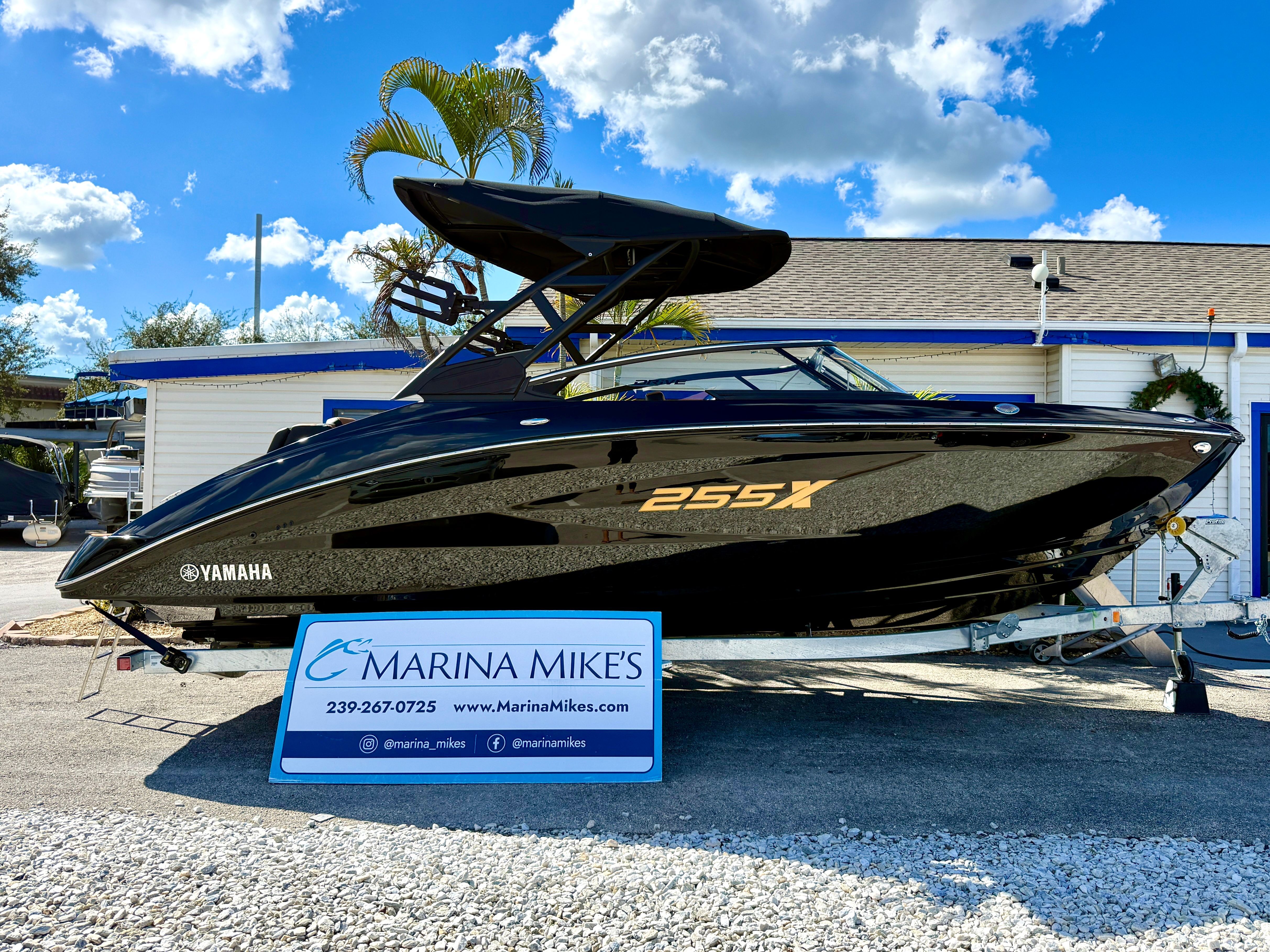 2026 Yamaha Boats 255 XD