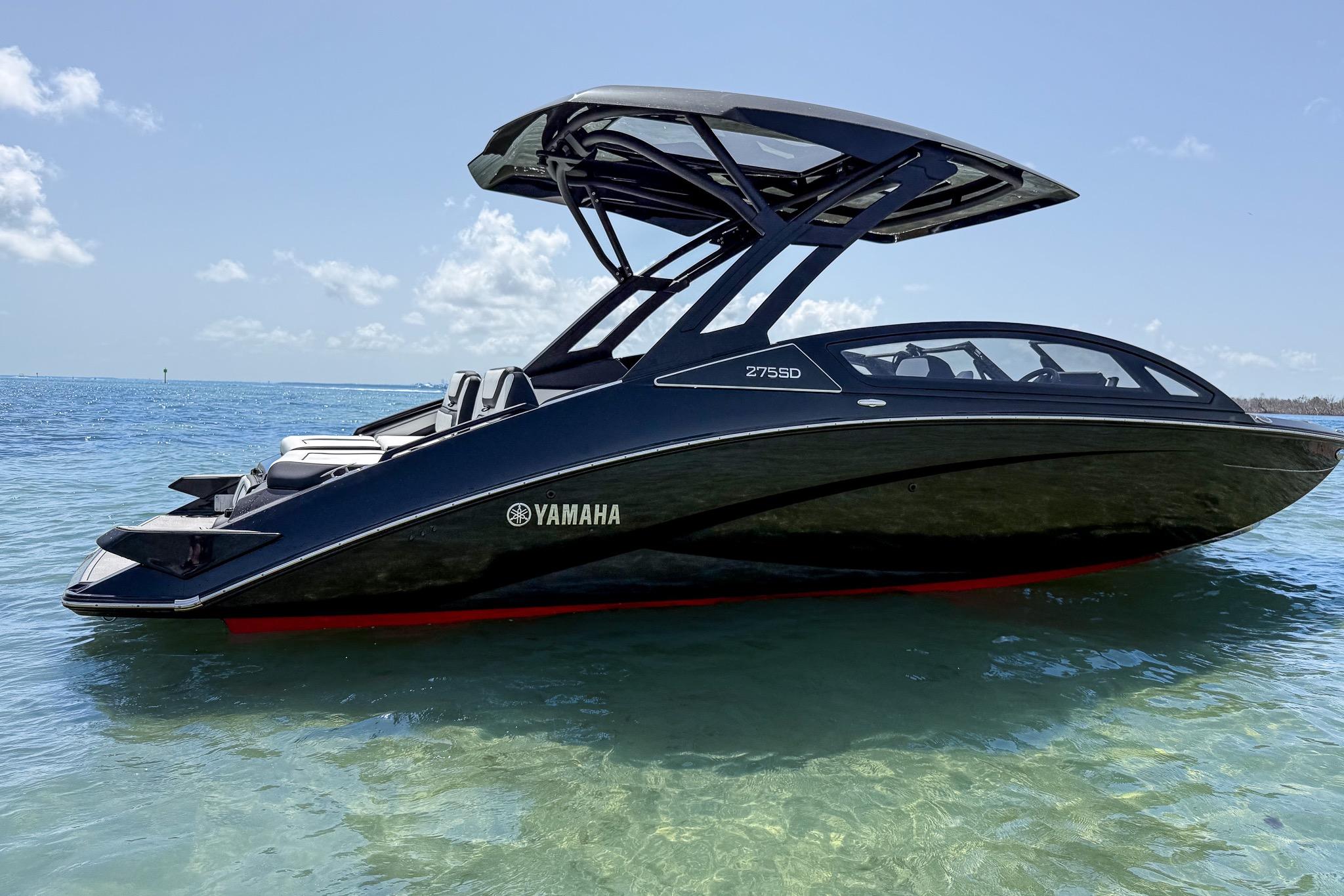 2025 Yamaha Boats 275SD