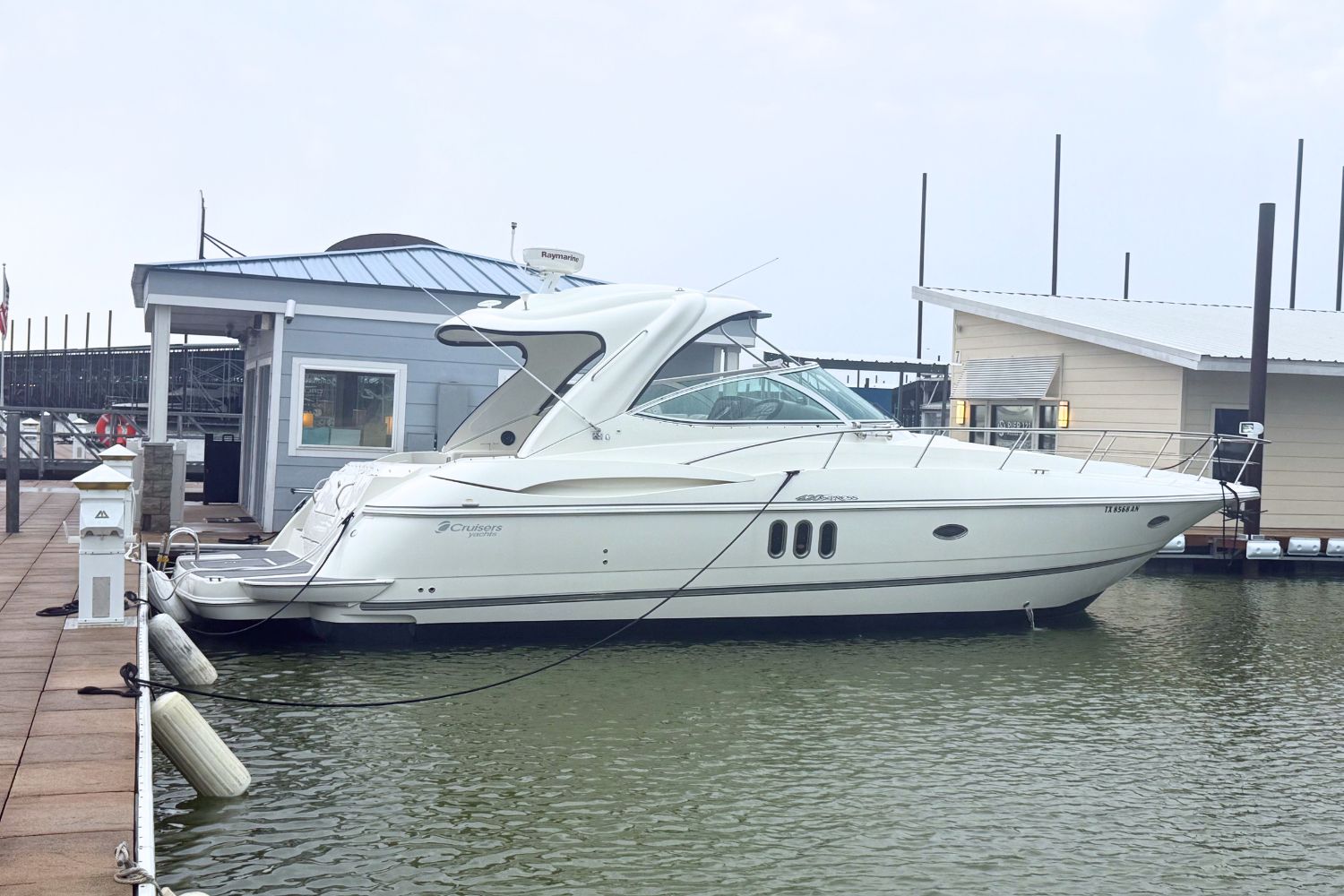 2007 Cruisers Yachts 420 Express