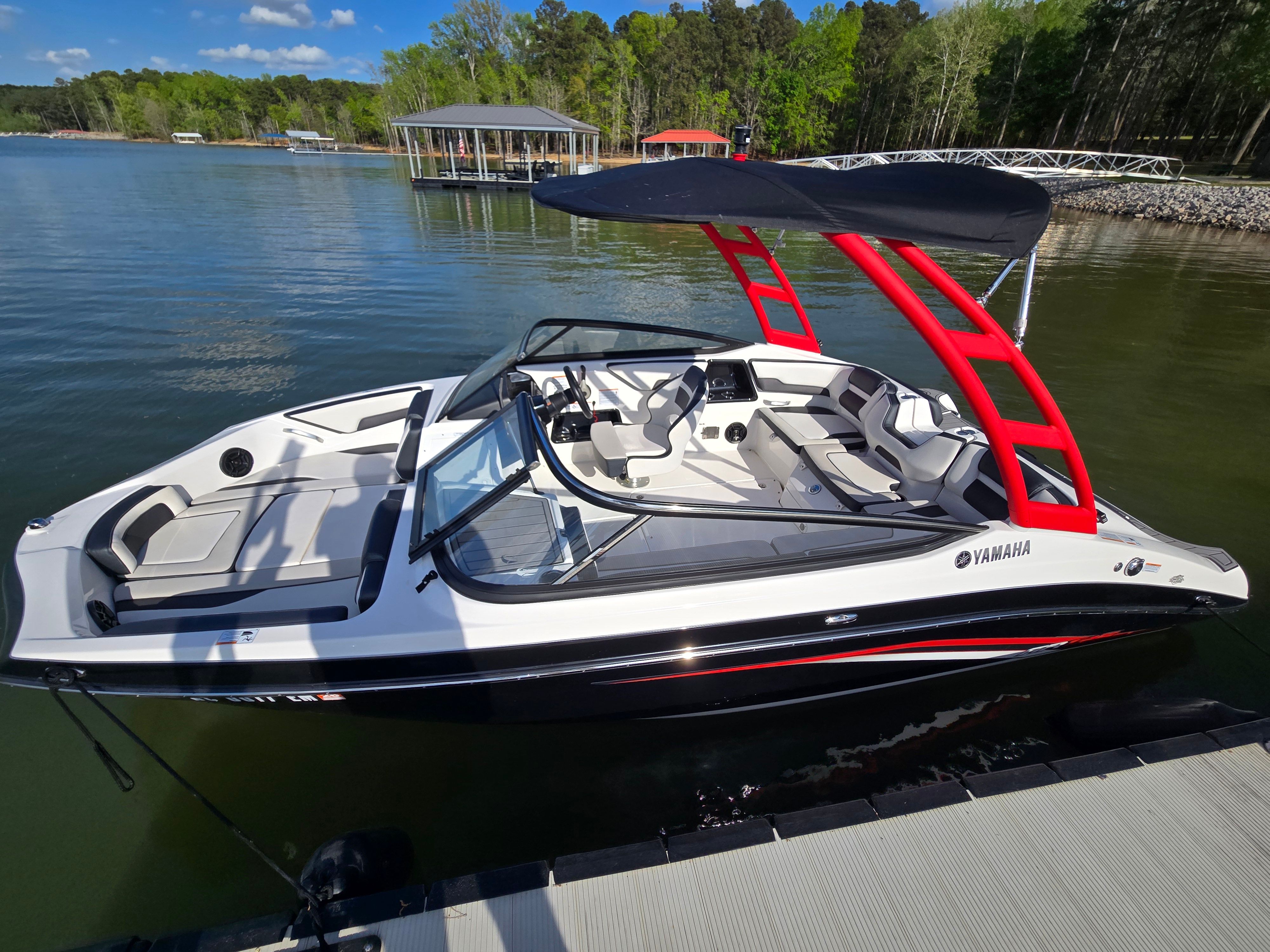 2019 Yamaha Boats AR195 - 12
