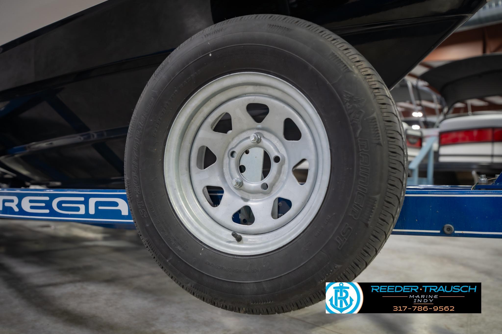 Trailer wheel of a 2015 Regal 2000 ESX Bowrider boat at Reeder-Trausch Marine.