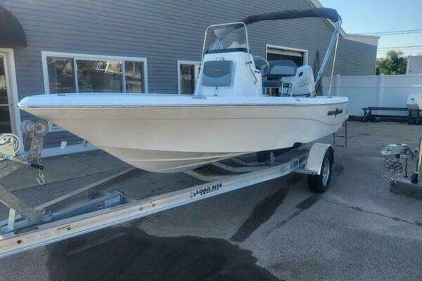 2024 NauticStar 194 Bay