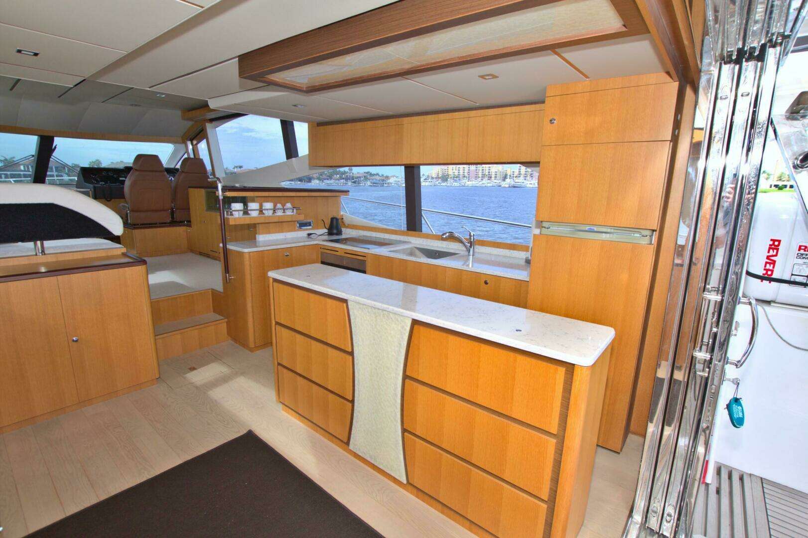 2015 Dyna Yachts 60 Pilothouse Motoryacht - Image 39