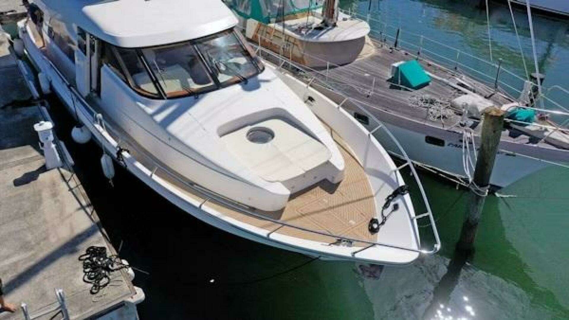 2004 McKinna Pilothouse - Image 2