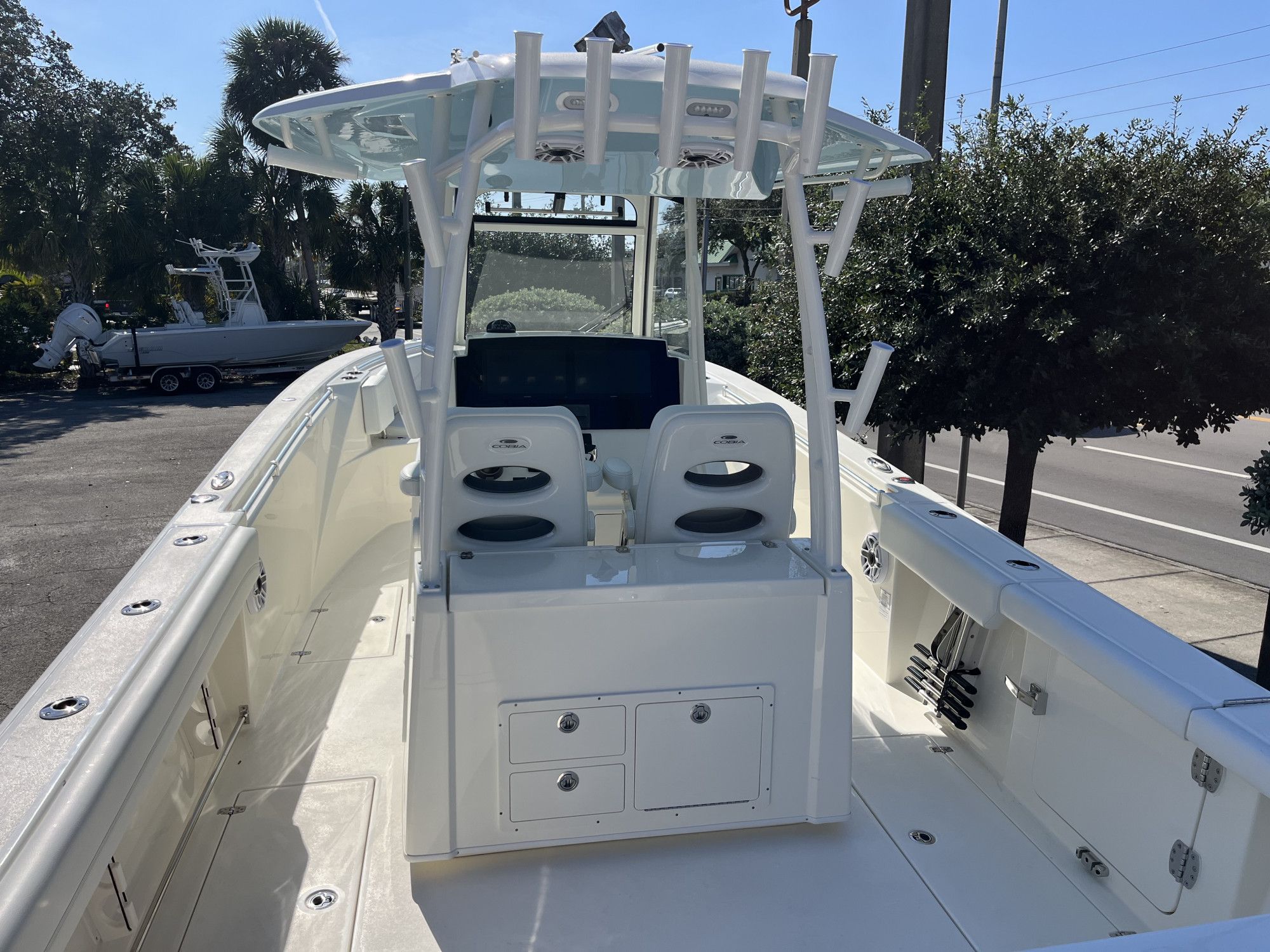 2026 Cobia 320 Center Console - 11