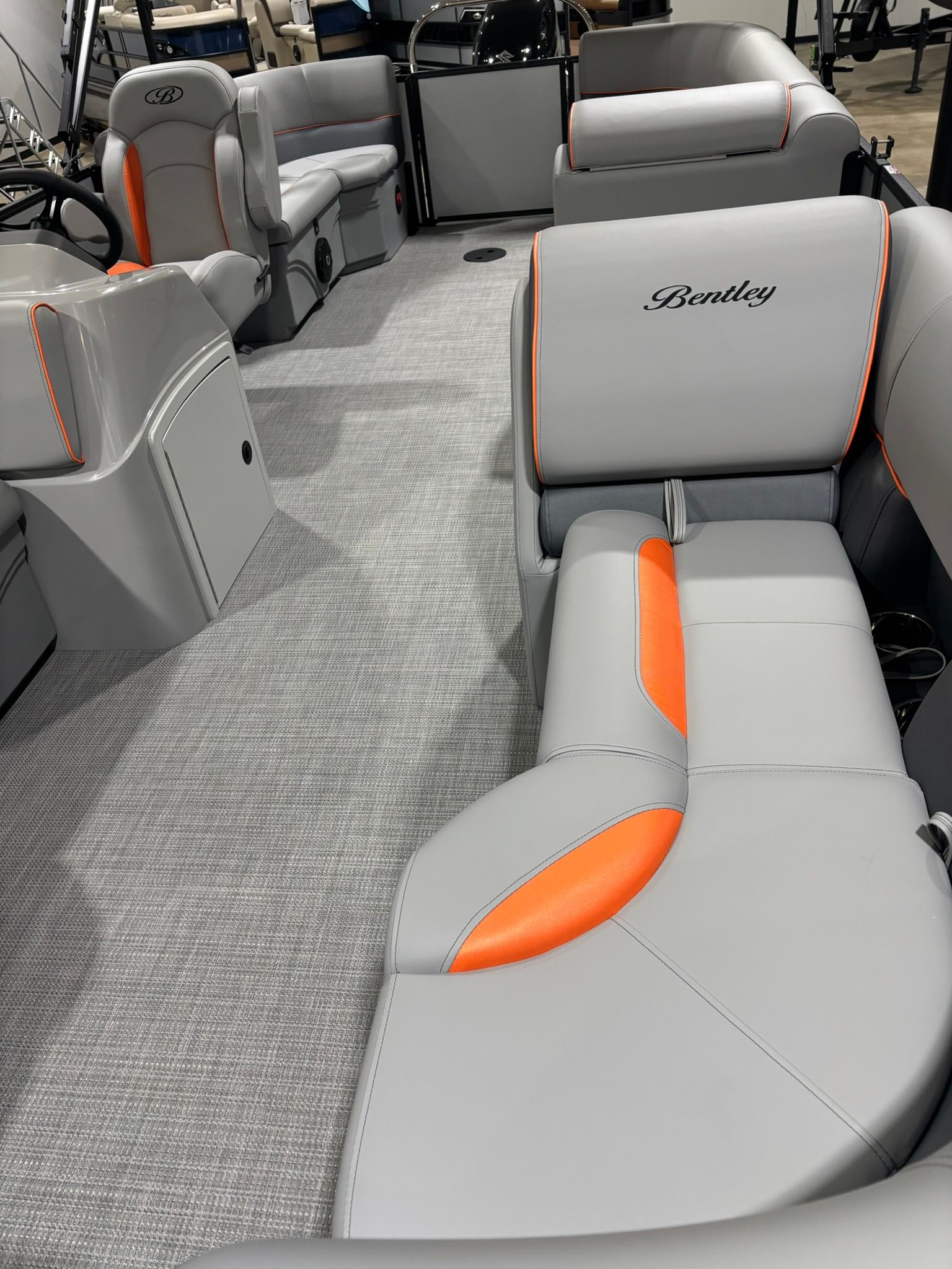 2027 Bentley Pontoons 223 Bolt - 12