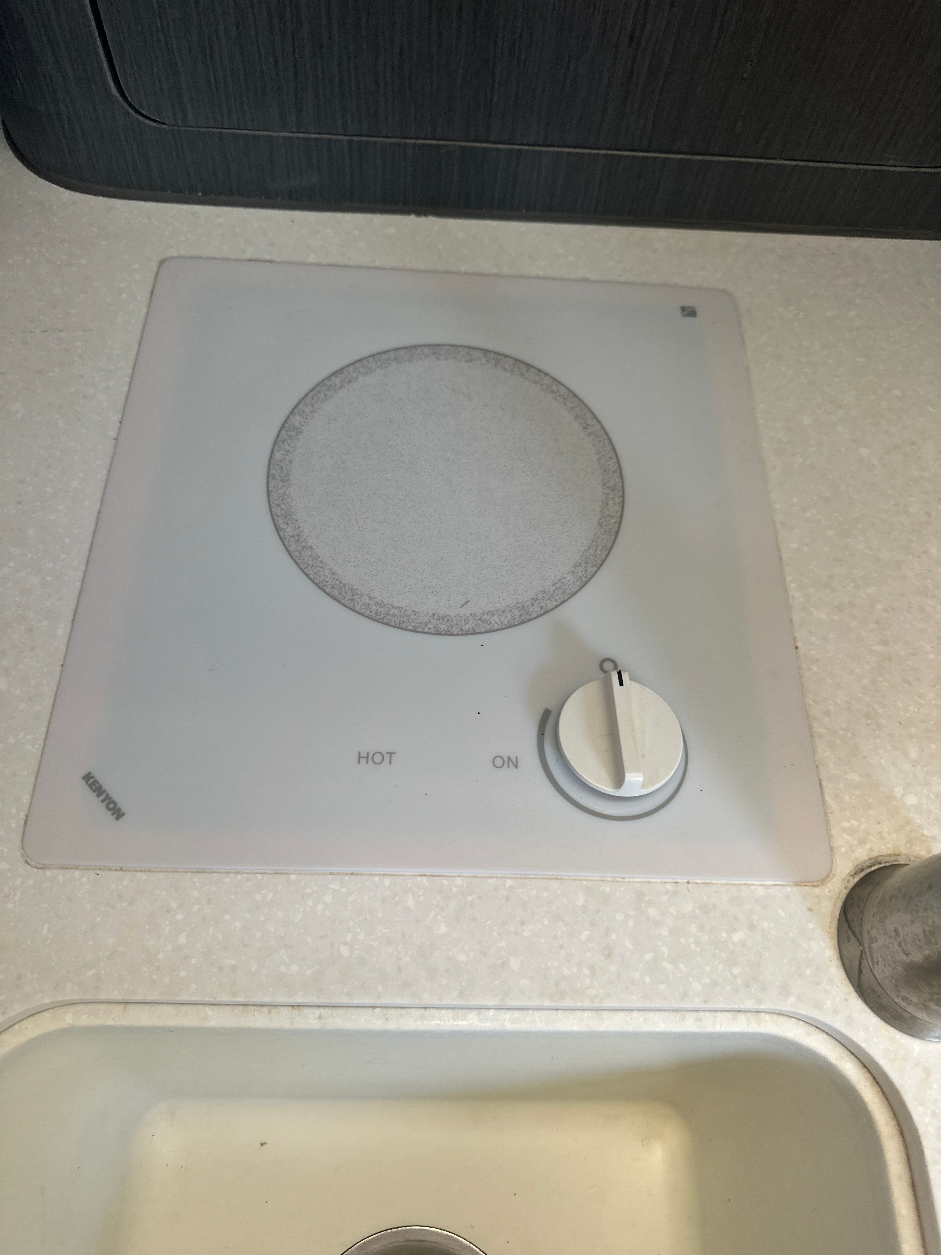 Cooktop in Intrepid 377 Walkaround boat, year 2004.