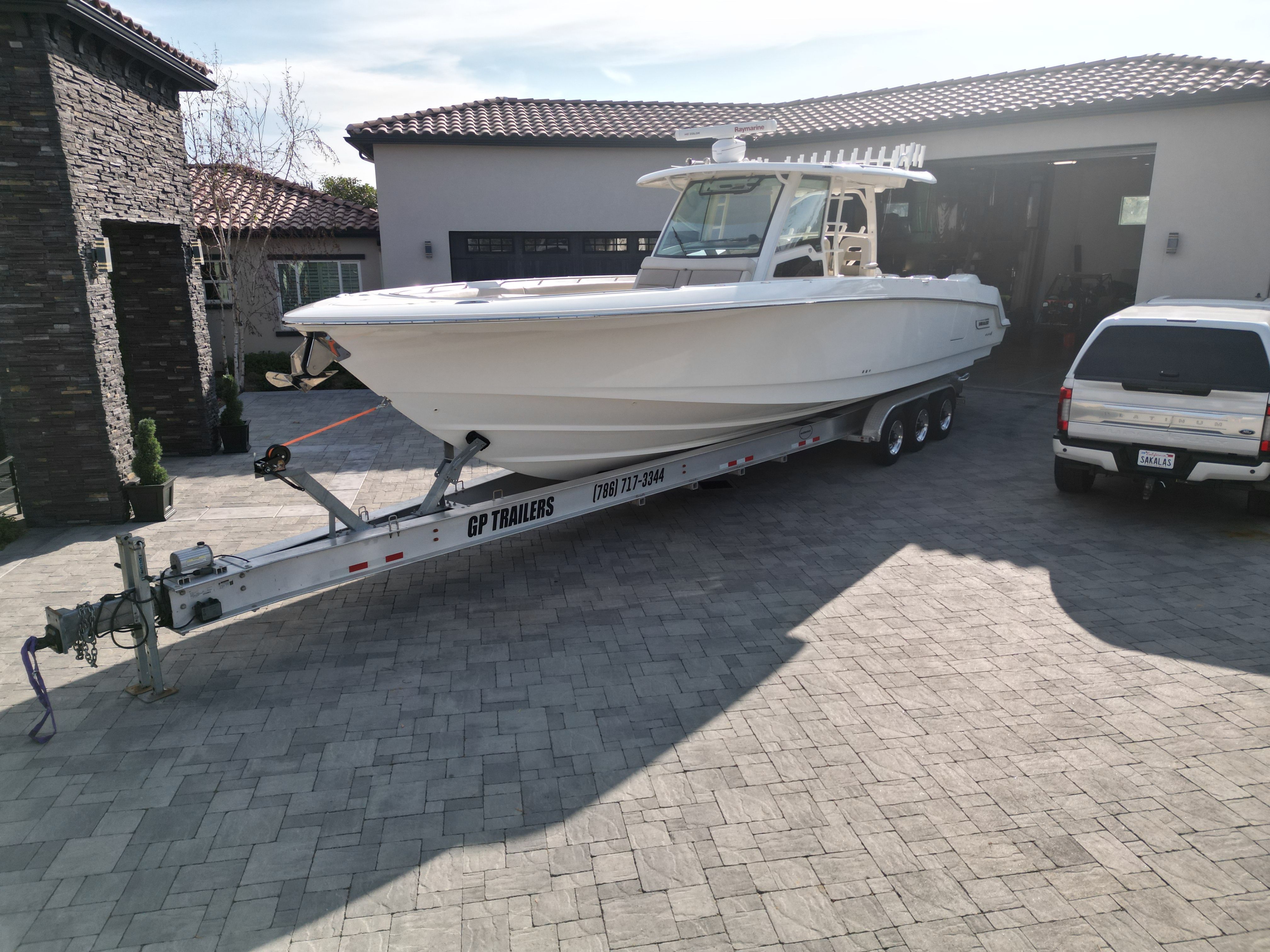 2018 Boston Whaler 380 Outrage - 2