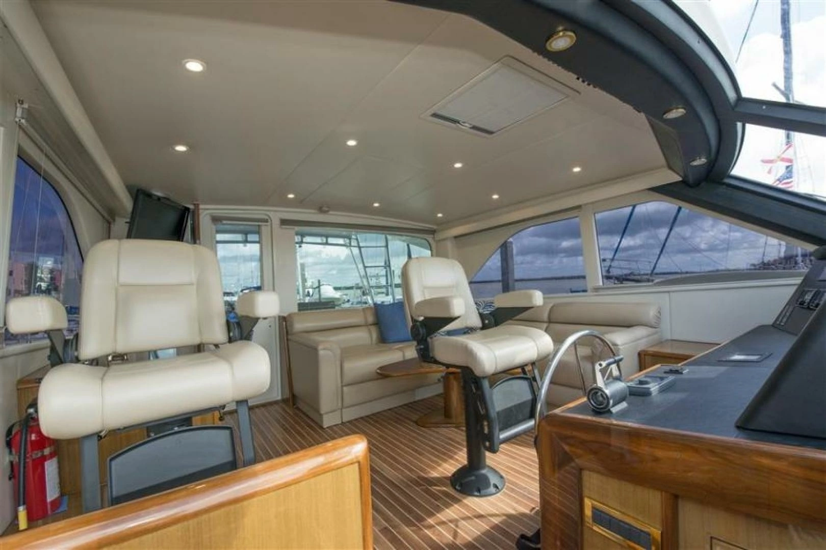 2008 Viking 52 Sport Coupe - Image 5