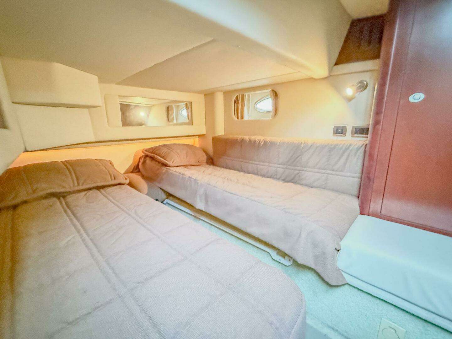 2008 Sea Ray 44 Sedan Bridge - Image 16