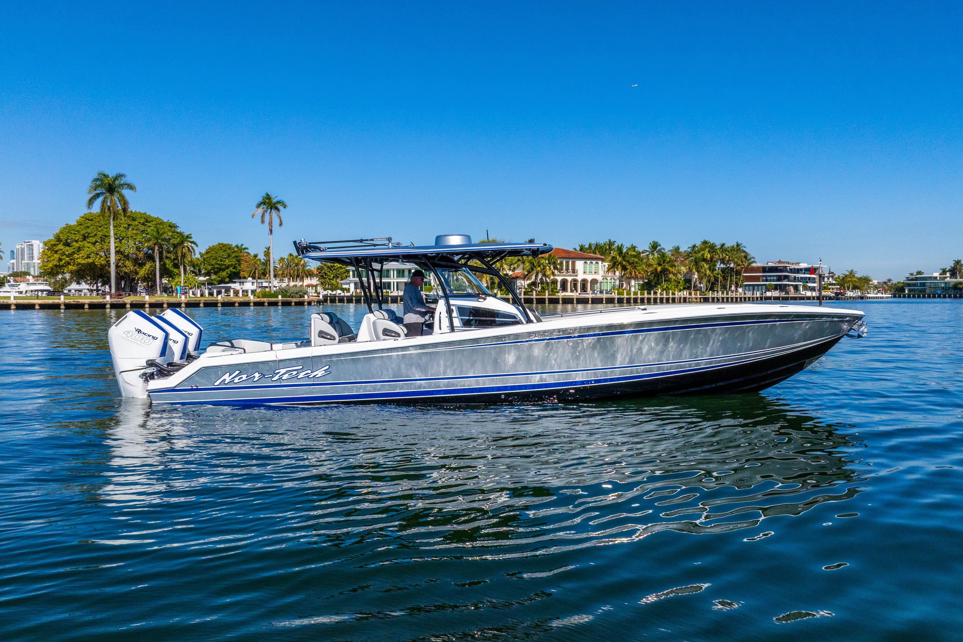 2026 Nor-Tech 390 Sport Center Console