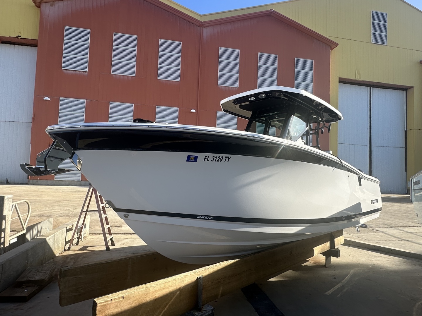 2025 Blackfin 272 CC - Image 3