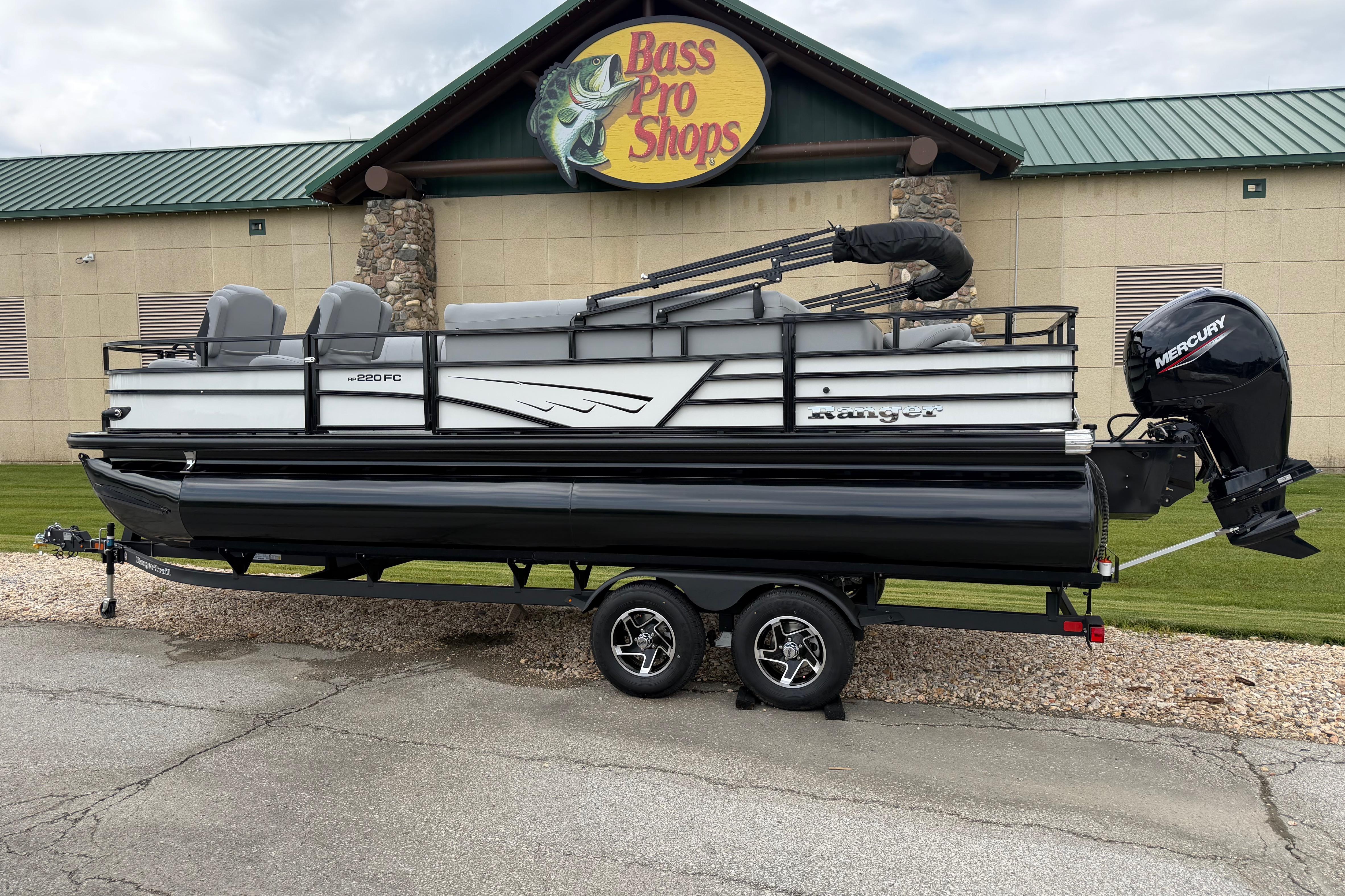 2026 Ranger 220FC