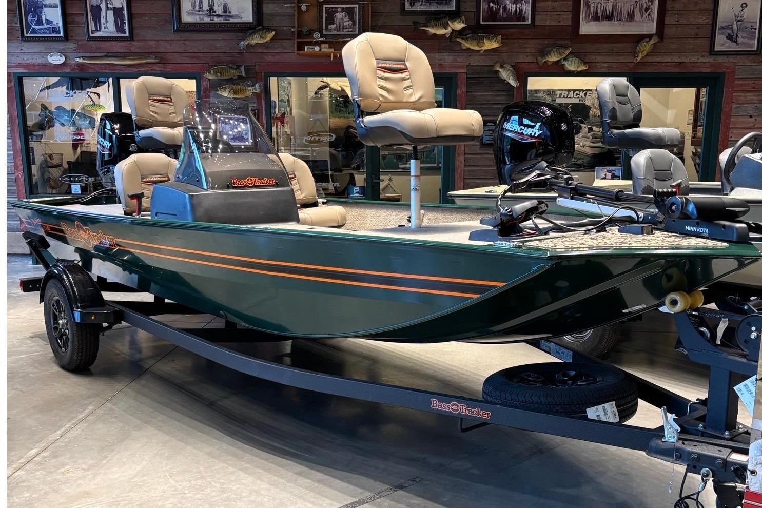2026 Tracker Bass Tracker Classic Limited