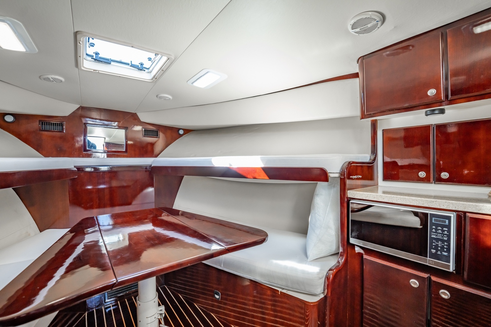 2004 Luhrs 320 Open - Image 39