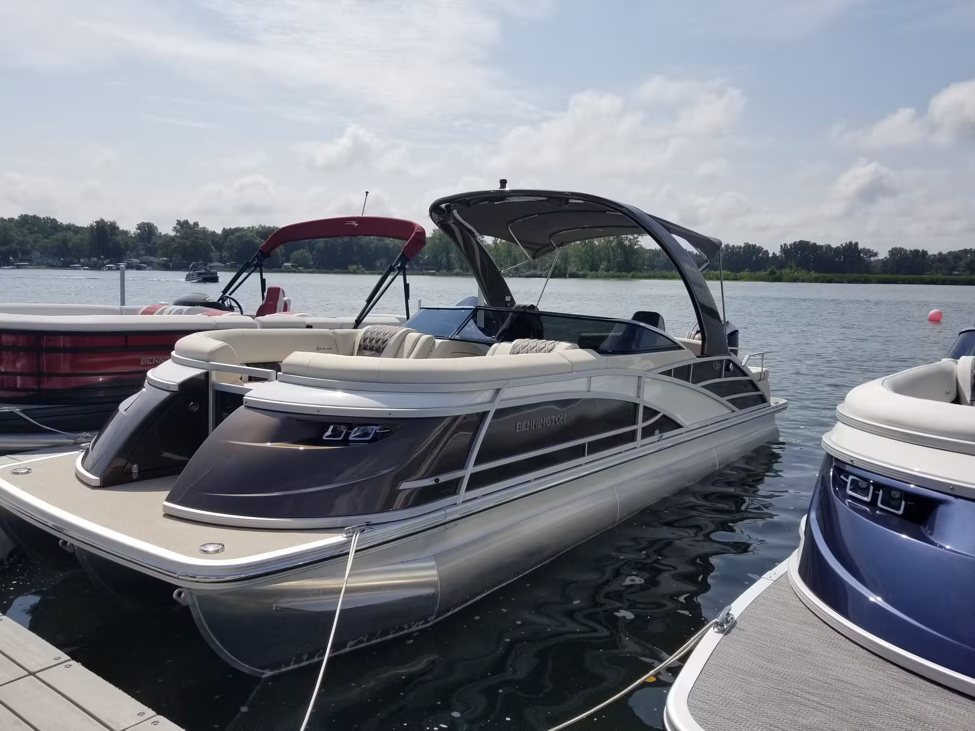 2027 Bennington 25 QSBW